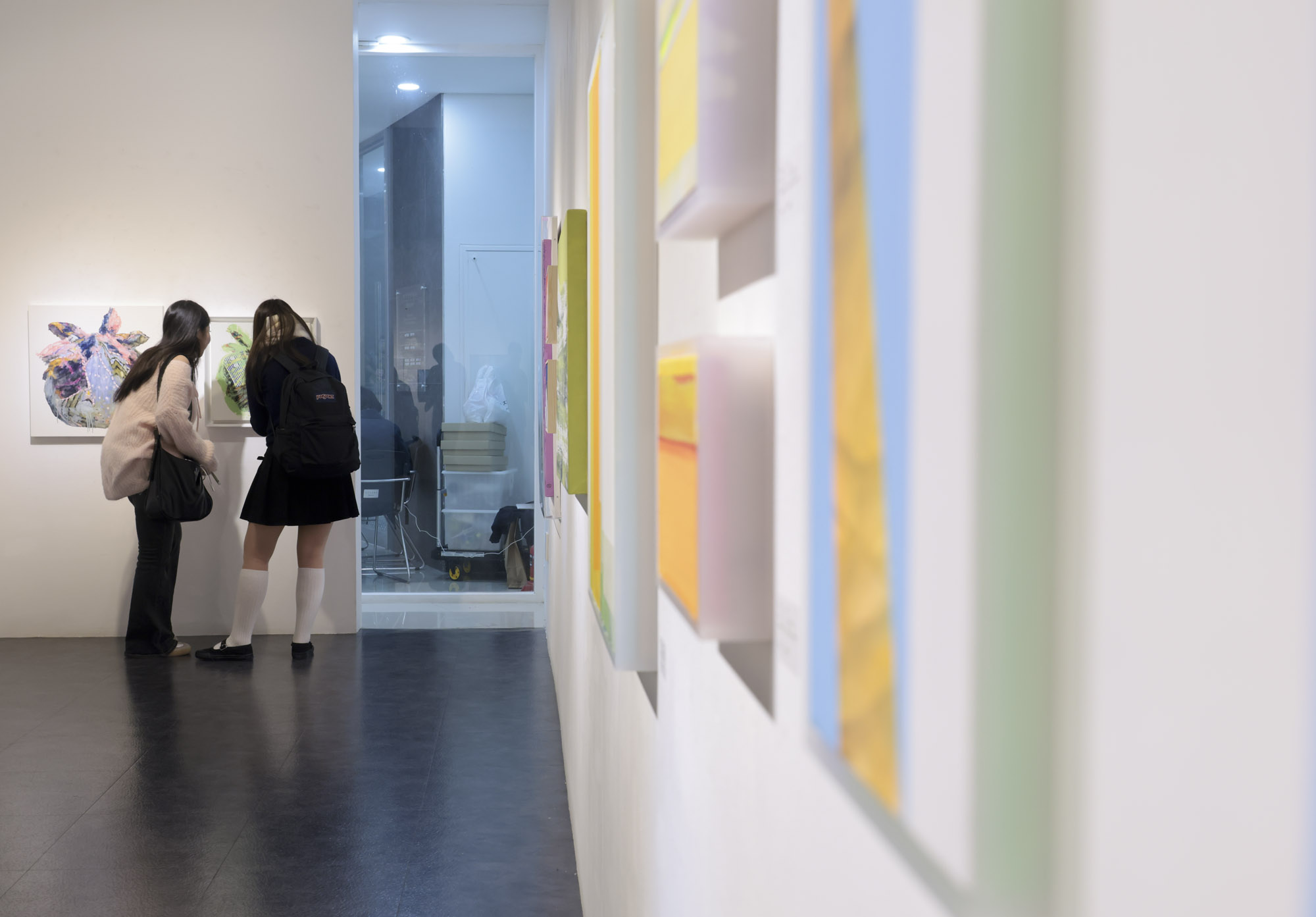 한국미술응원프로젝트;KAUP;작가회의;비즈한국