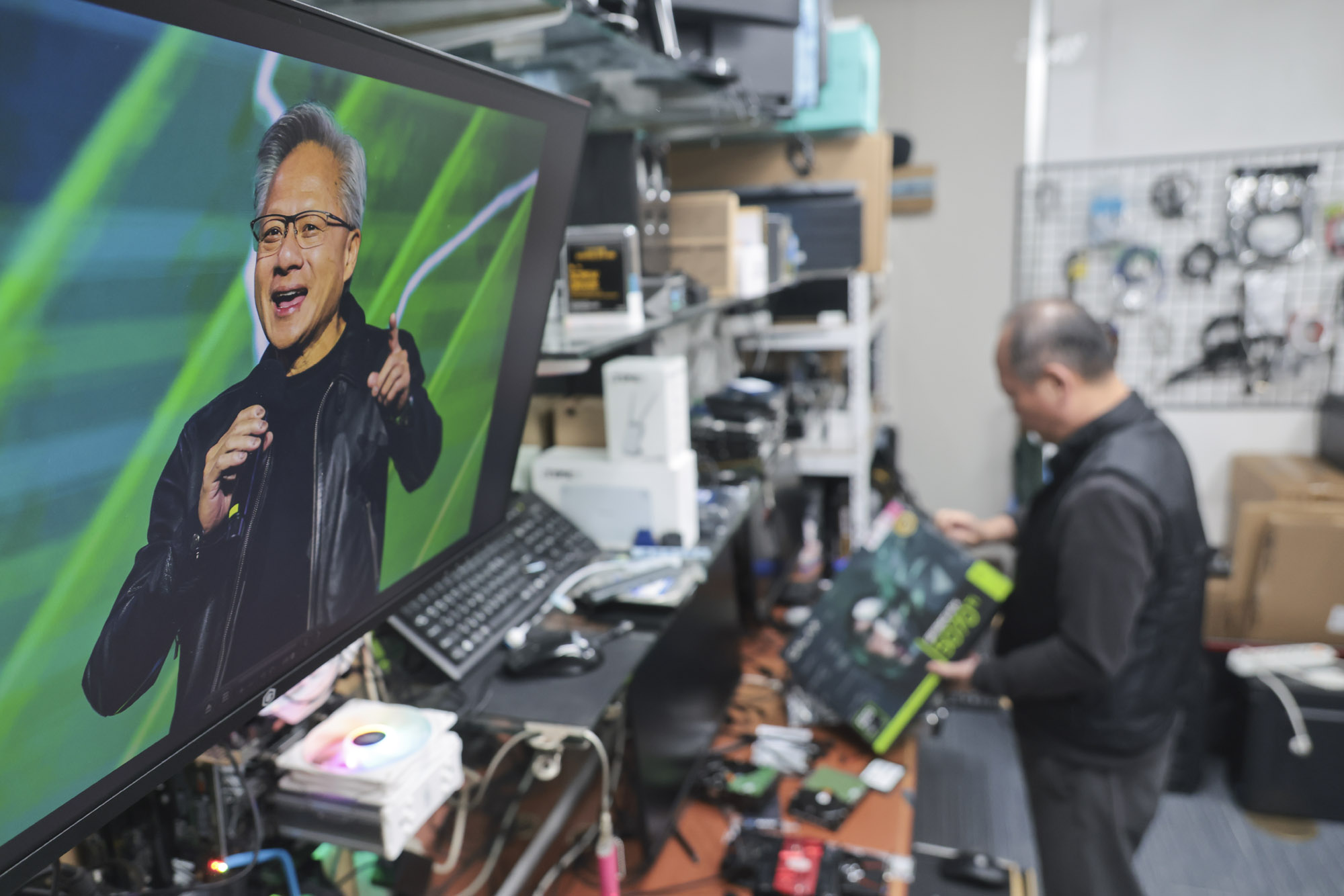 젠슨 황;젠슨황;용산전자상가