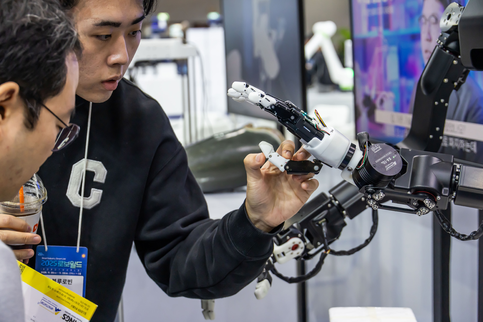 경제;행사;IT;과학;정보통신;로봇;robot;로보월드;무인로봇;산업용로봇;로봇산업;국제로봇산업대전;2025로보월드;휴머노이드로봇;AI로봇;인공지능로봇;킨텍스