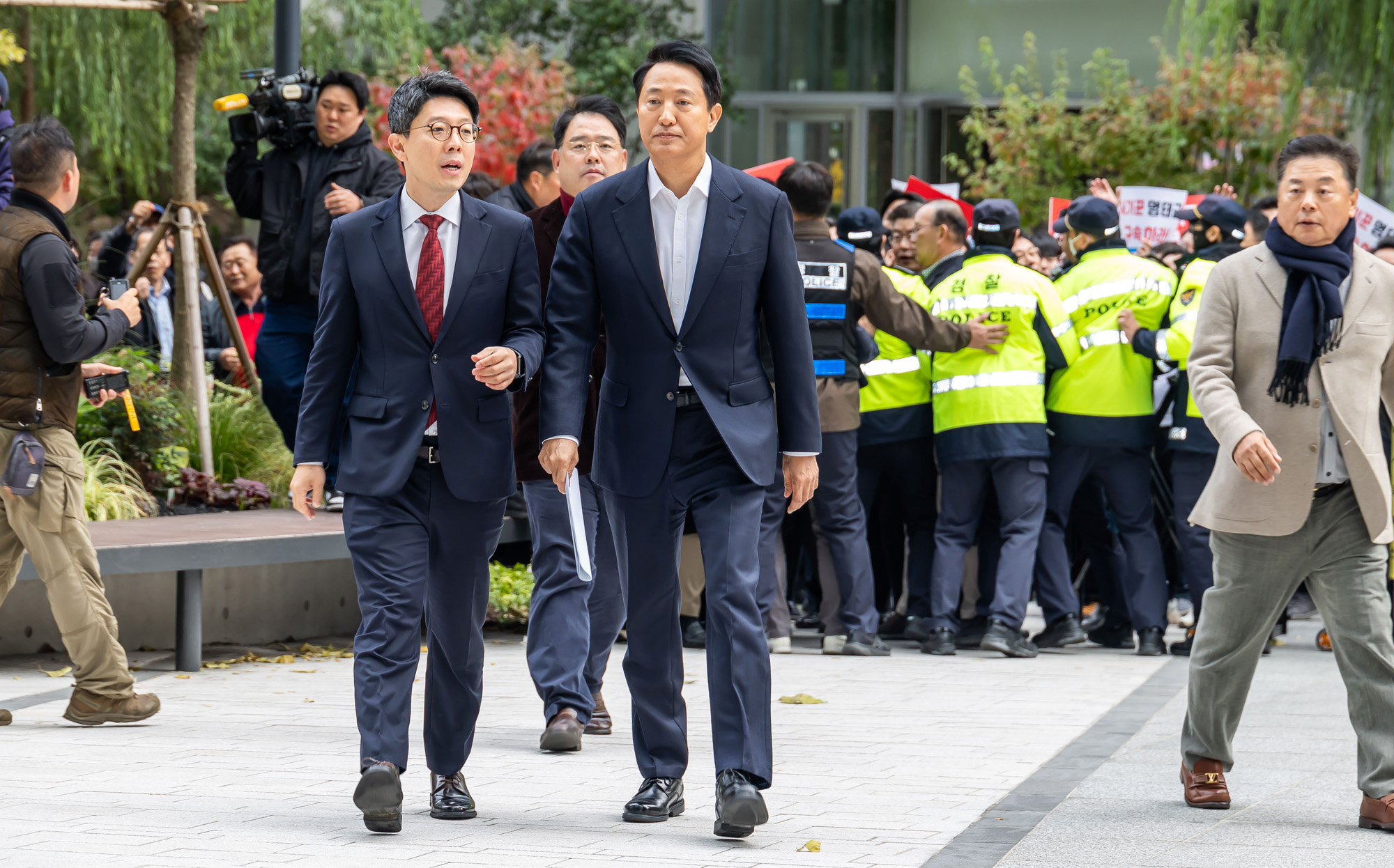 사회;인물;오세훈;명태균;오세훈여론조사비대납의혹;김건희특검;민중기특별검사사무실;오세훈명태균대질심문