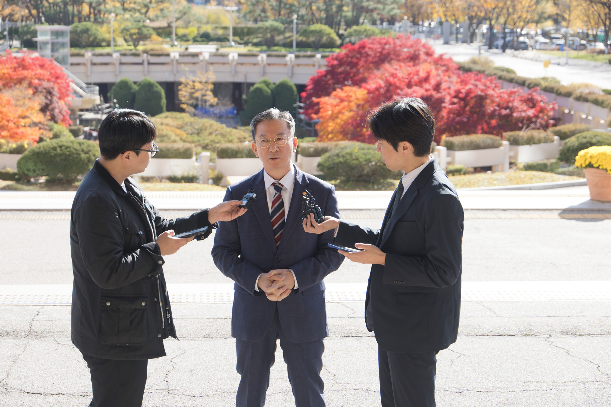 정치;법무부;정성호;장관