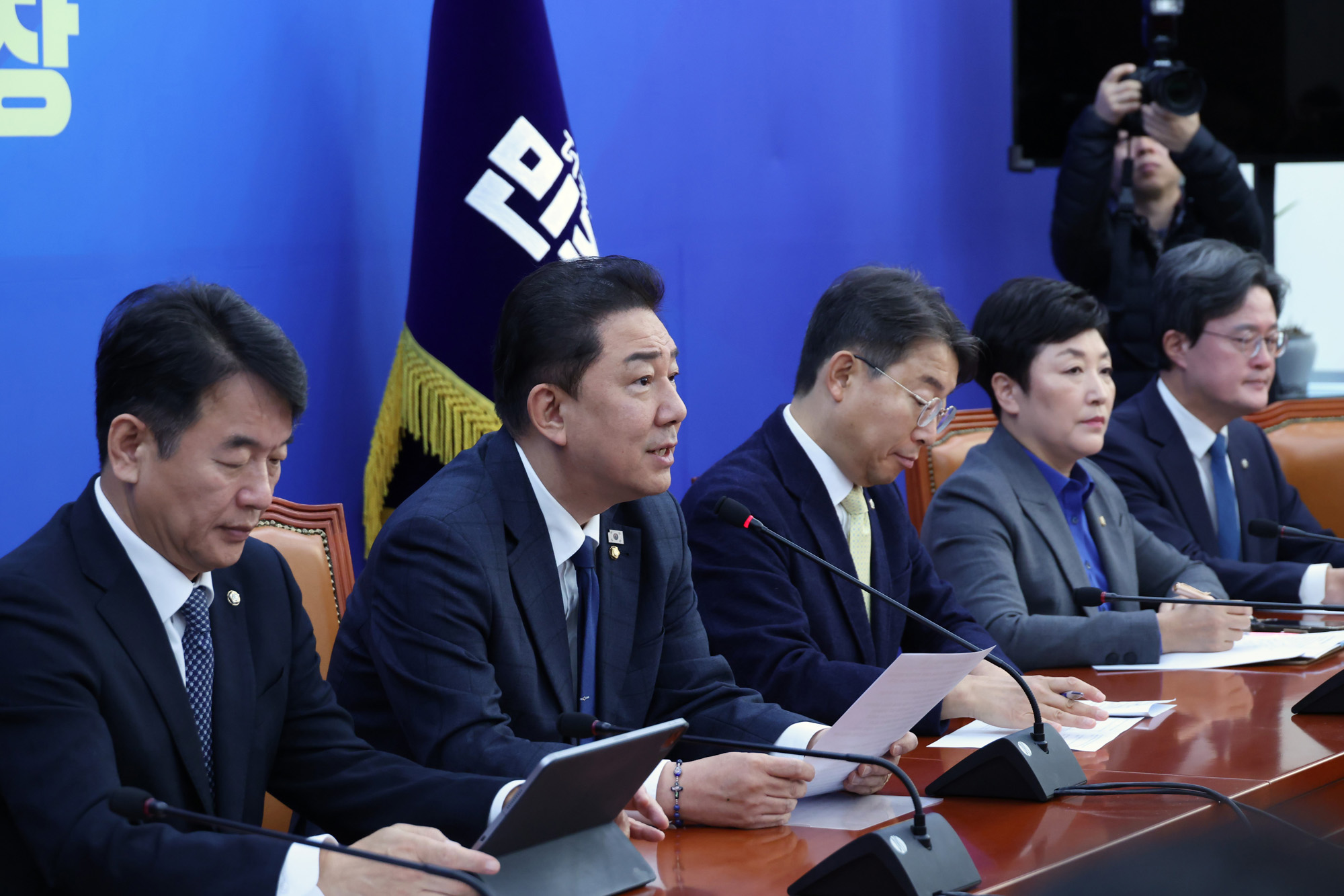 정치;국회;더불어민주당 원내대책회의;김병기