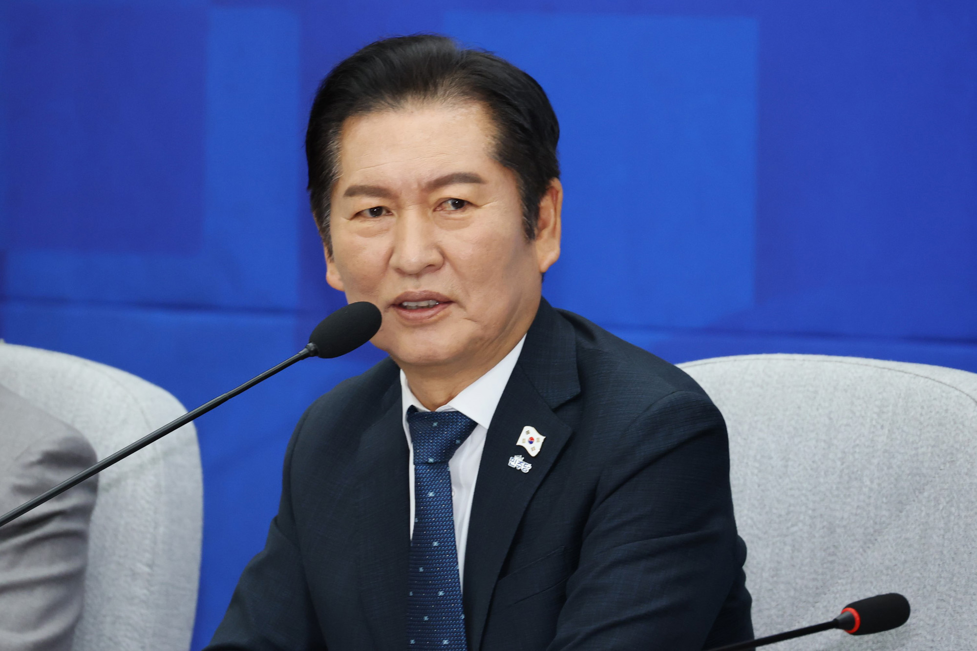 정치;국회;더불어민주당 전국기초·광역의회의원협의회 간;정청래