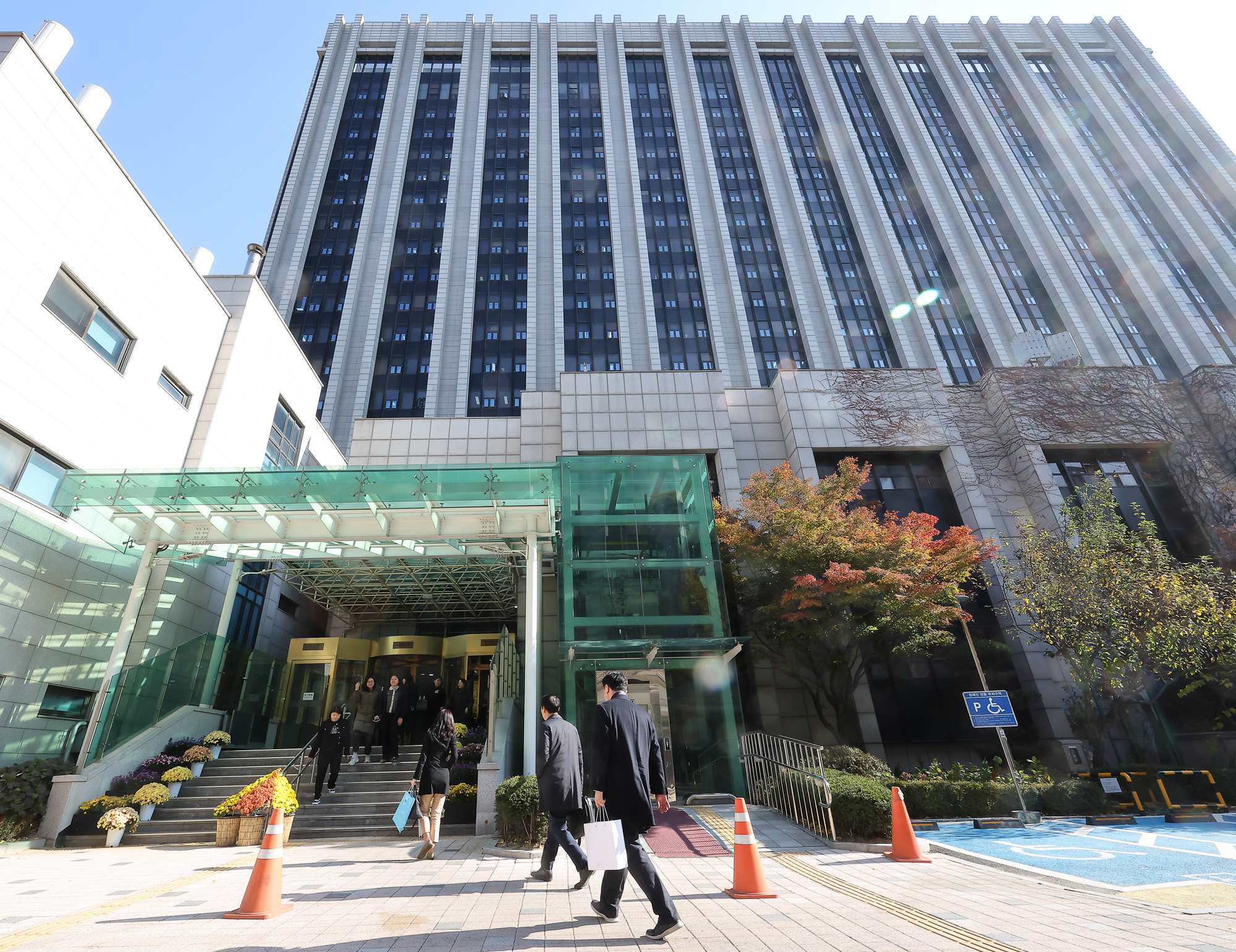 정부서울청사;공무원