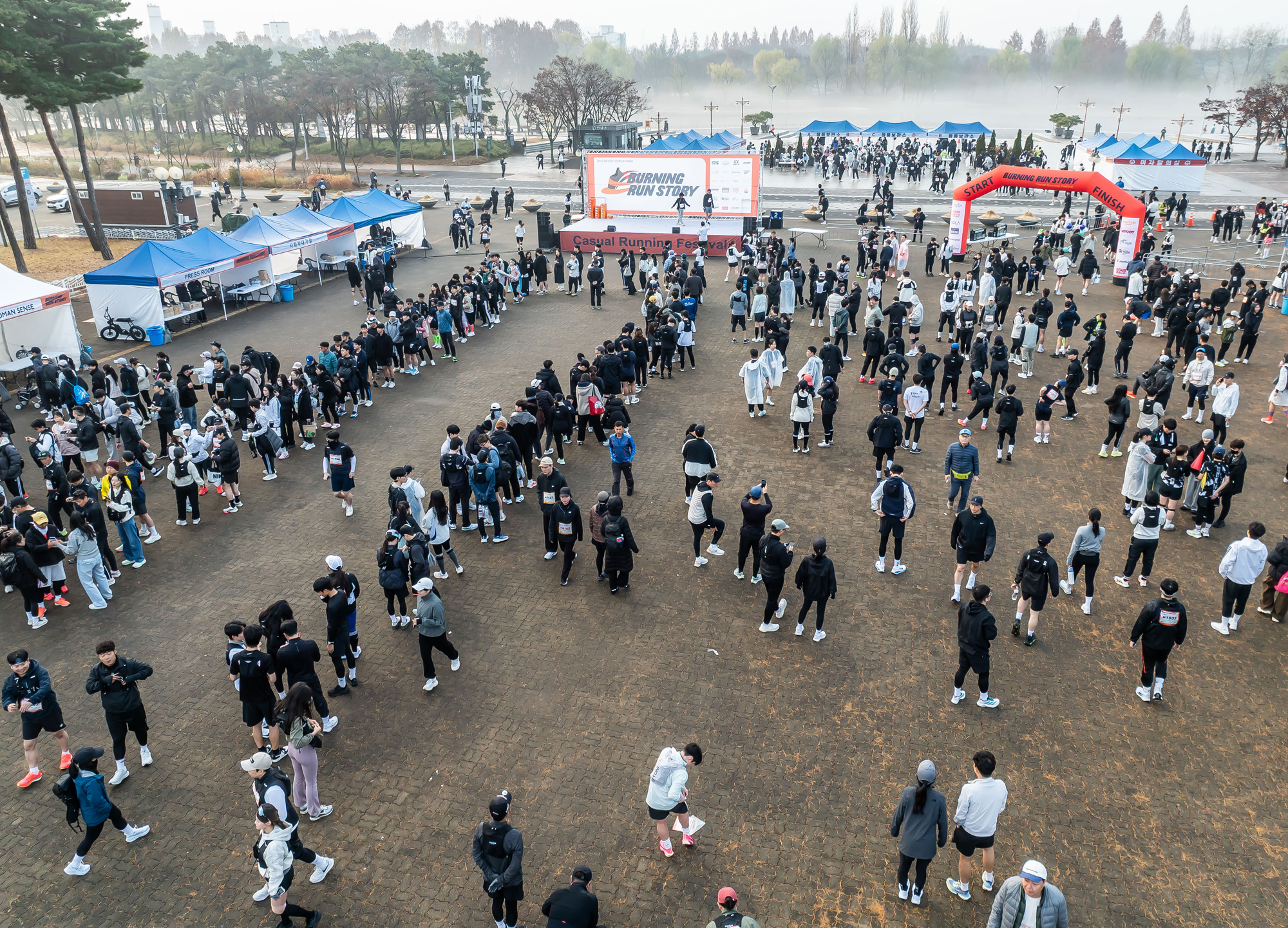 비즈한국;버닝런;비즈한국버닝런스토리일레븐;버닝런마라톤대회;캐주얼러닝페스티벌;버닝런일레븐