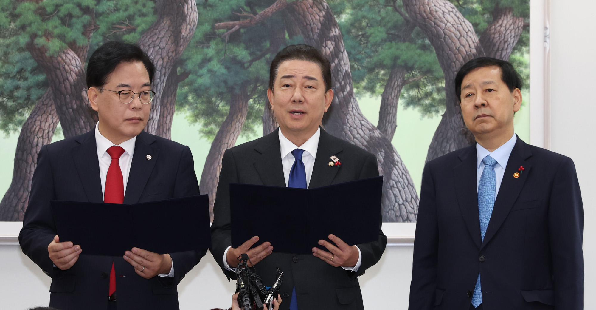 정치;국회;내년도 예산안 합의문;구윤철;김병기;송언석