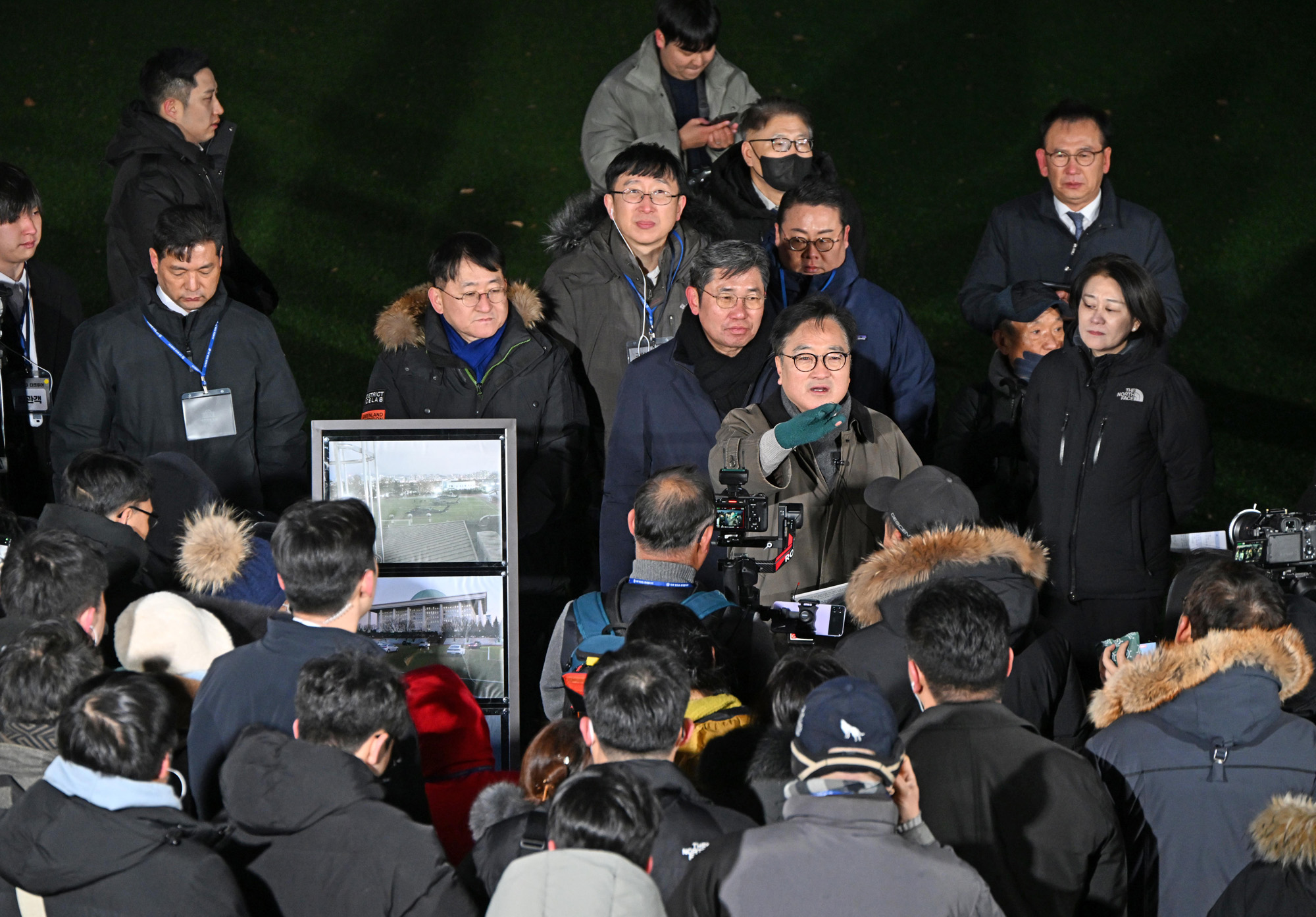 정치;국회;비상계엄해제1주년기억행사;국회다크투어;우원식 국회의장