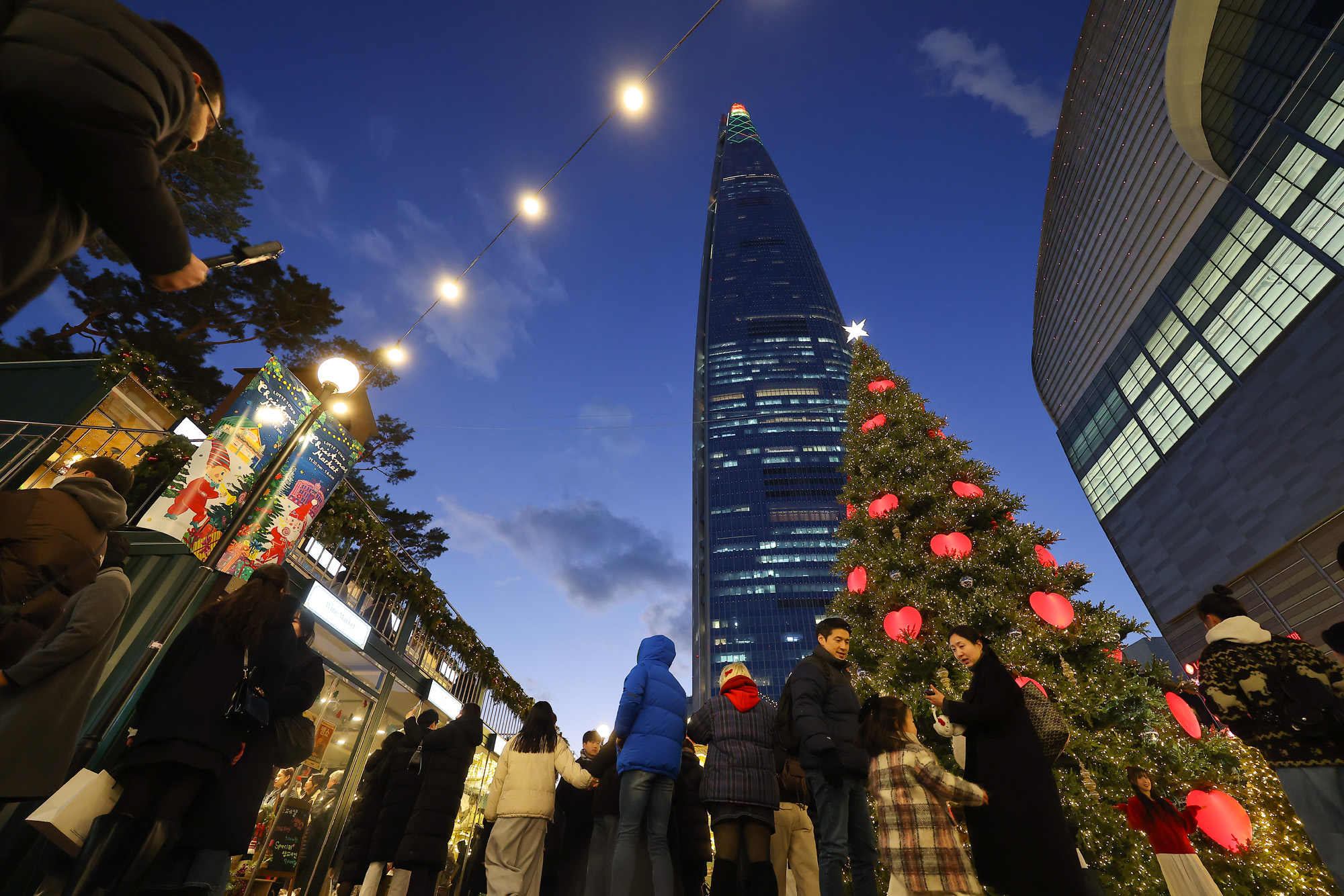 롯데타운;크리스마스;마켓;크리스마스 트리;롯데타워