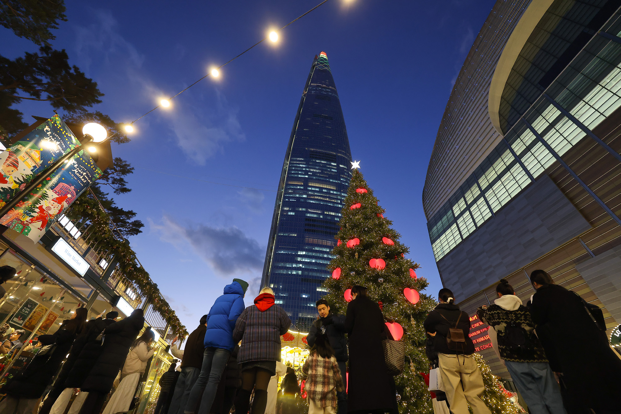 롯데타운;크리스마스;마켓;크리스마스 트리;롯데타워