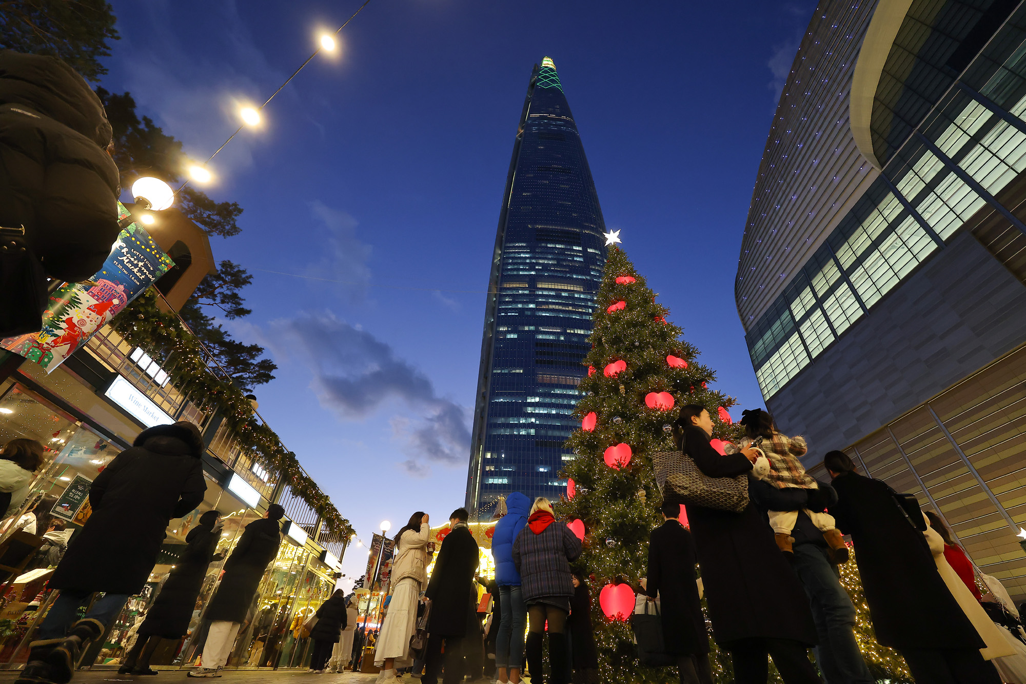 롯데타운;크리스마스;마켓;크리스마스 트리;롯데타워