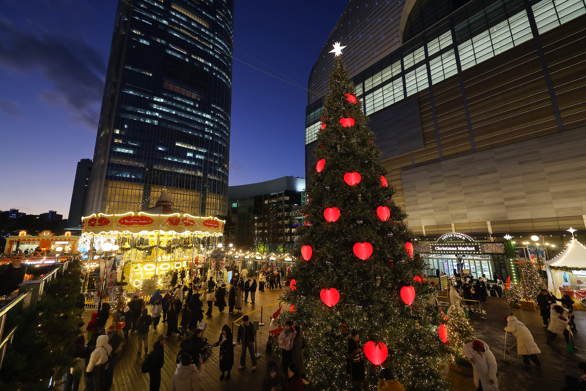 롯데타운;크리스마스;마켓;크리스마스 트리;롯데타워
