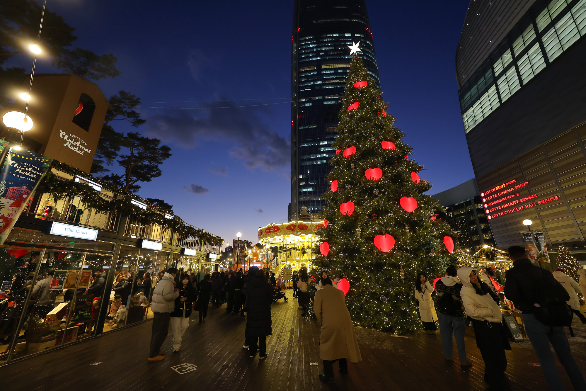 롯데타운;크리스마스;마켓;크리스마스 트리;롯데타워