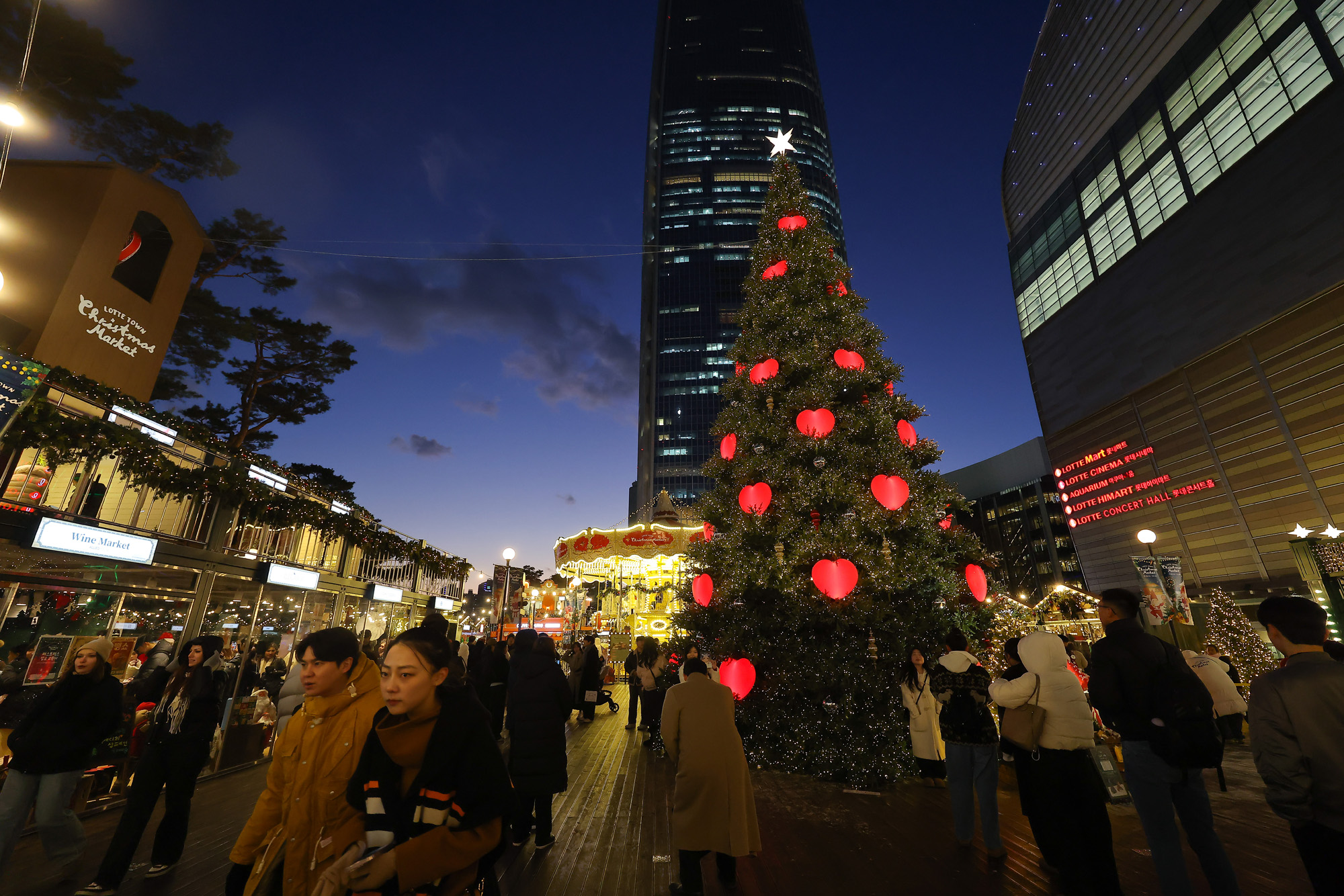 롯데타운;크리스마스;마켓;크리스마스 트리;롯데타워