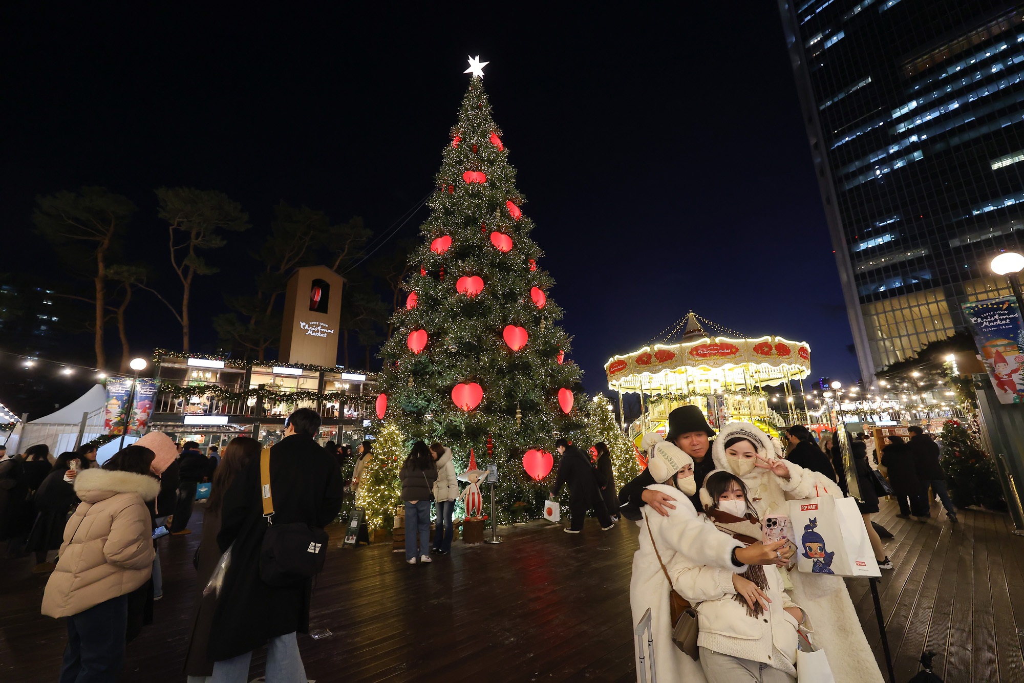 롯데타운;크리스마스;마켓;크리스마스 트리;롯데타워
