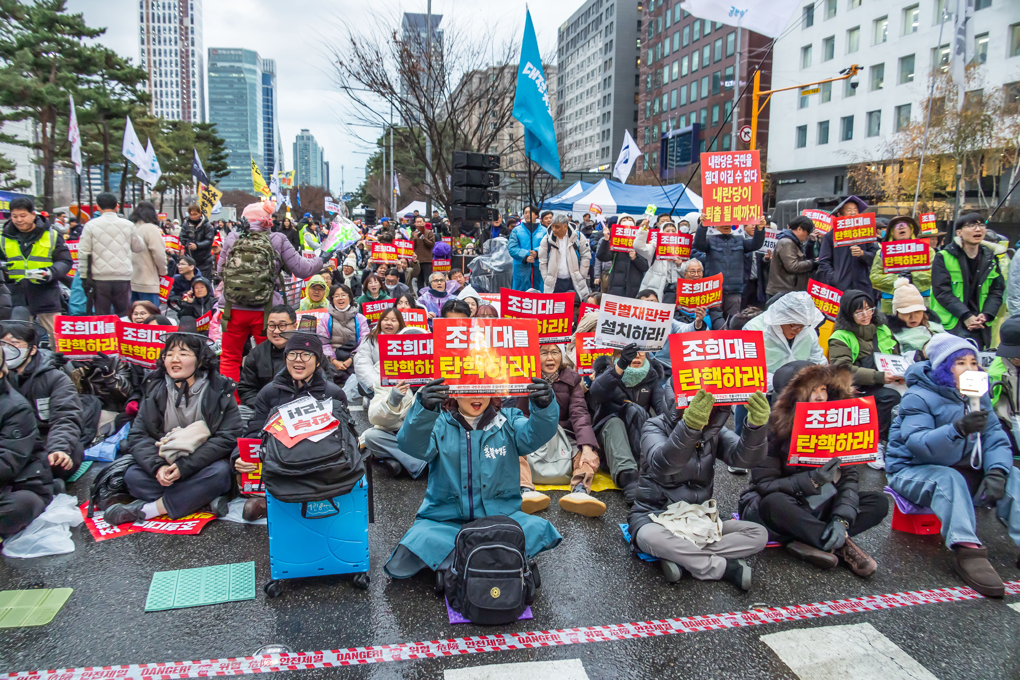 사회;집회;시위;12.3계엄1주년;내란저지1주년;촛불행동;12.3내란저지1주년전국집중촛불대행진