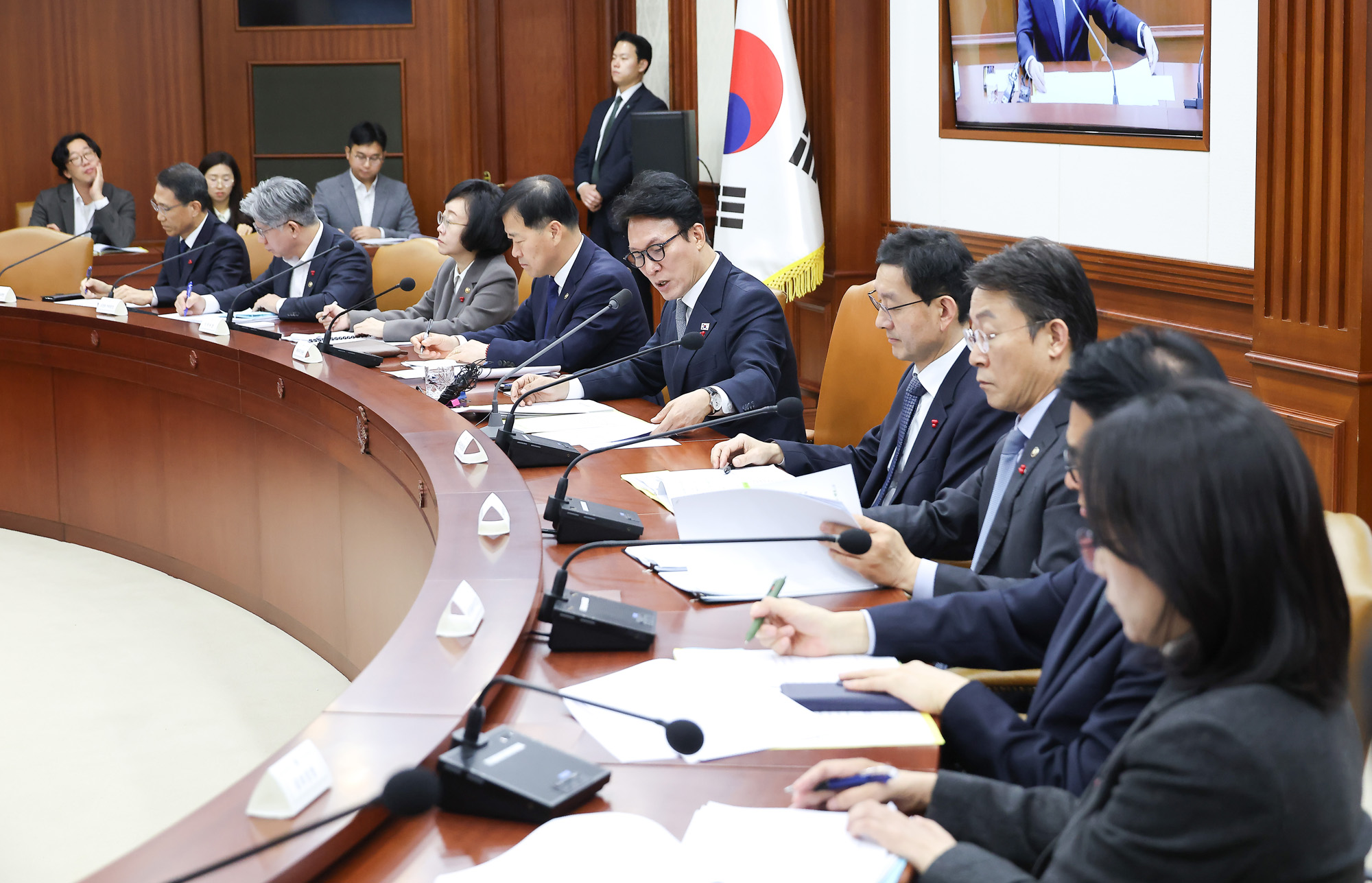 국가정책조정회의;김민석;국무총리