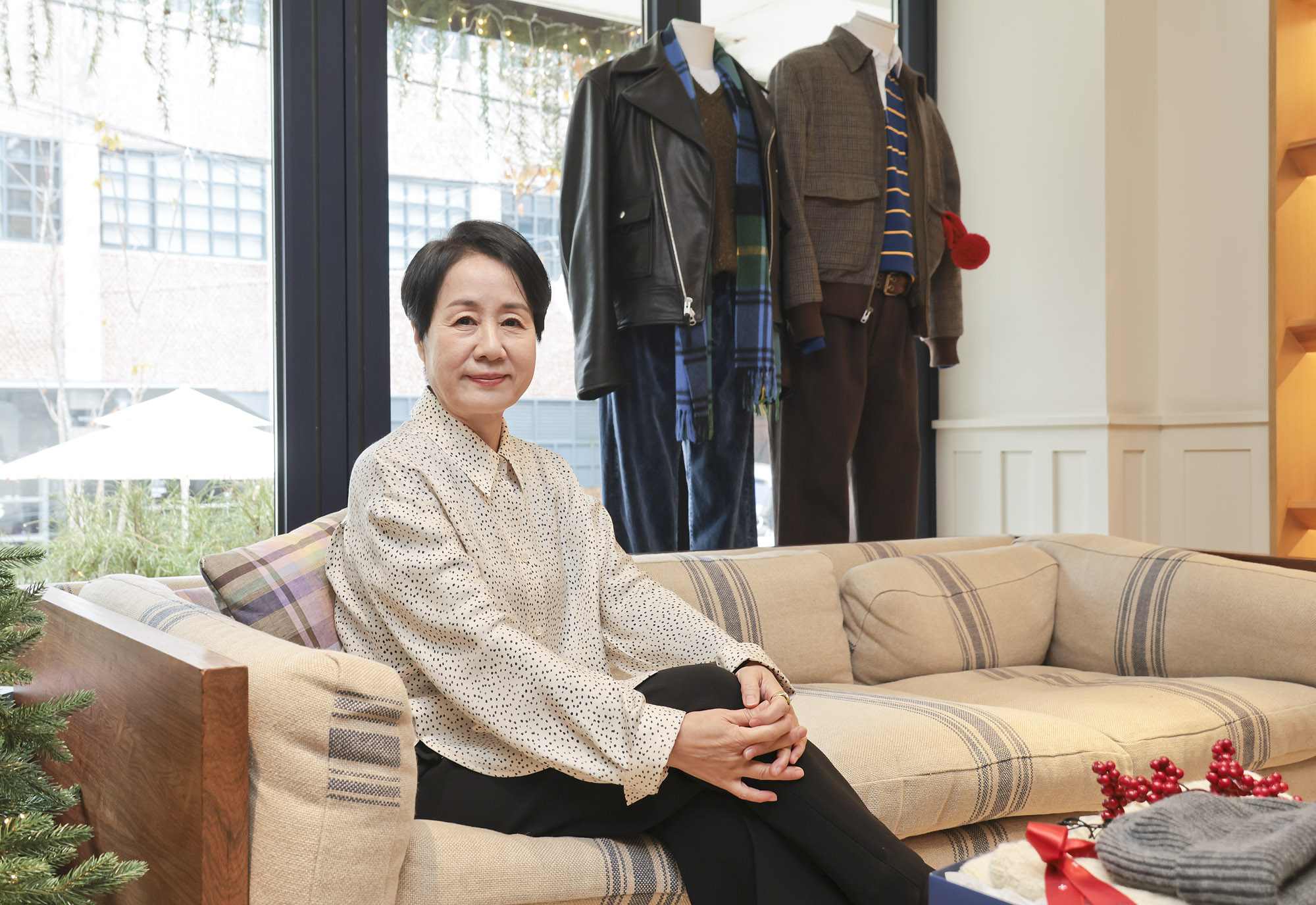 윤여순;윤여정동생;우먼센스;윤여순임원