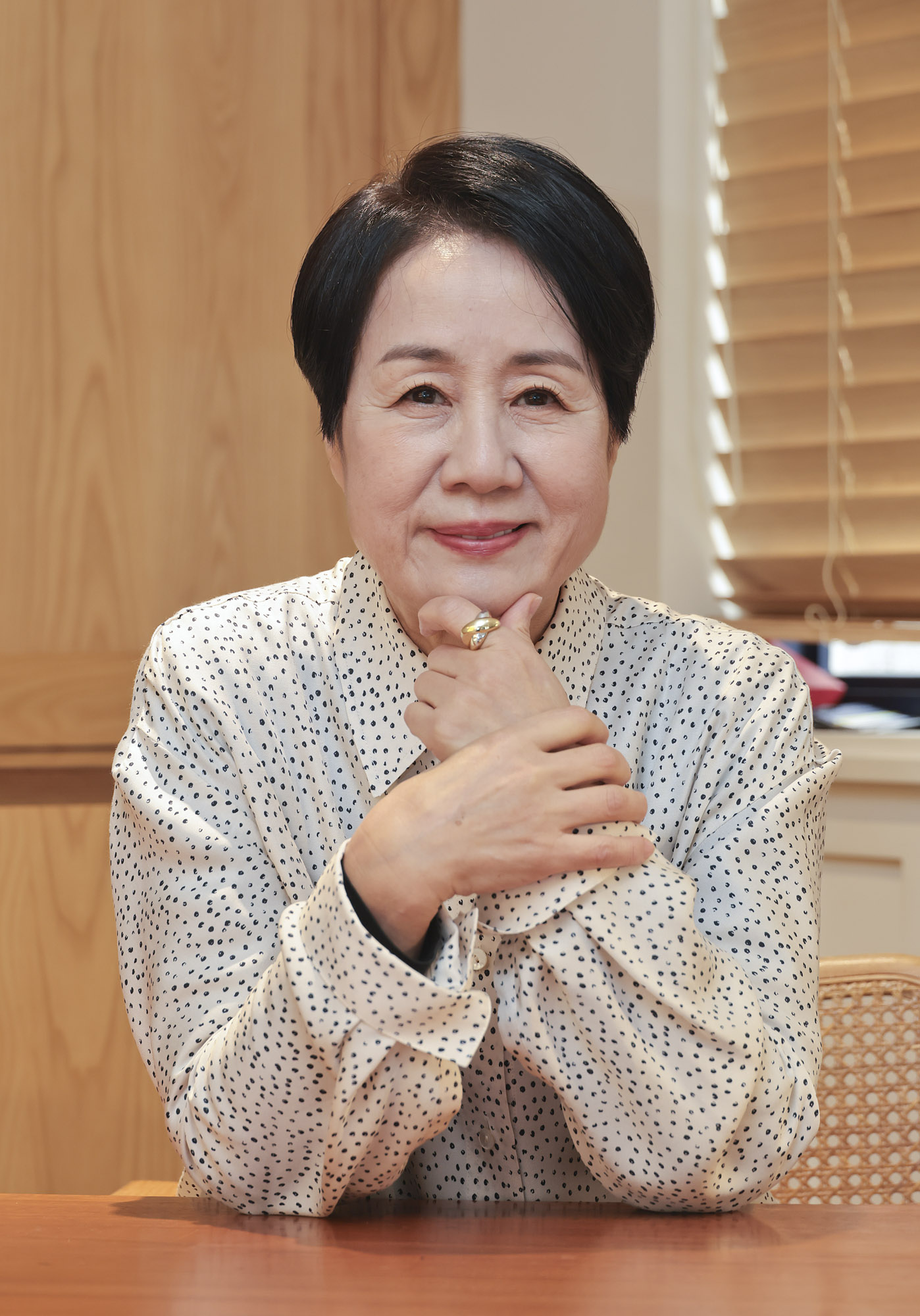 윤여순;윤여정동생;우먼센스;윤여순임원