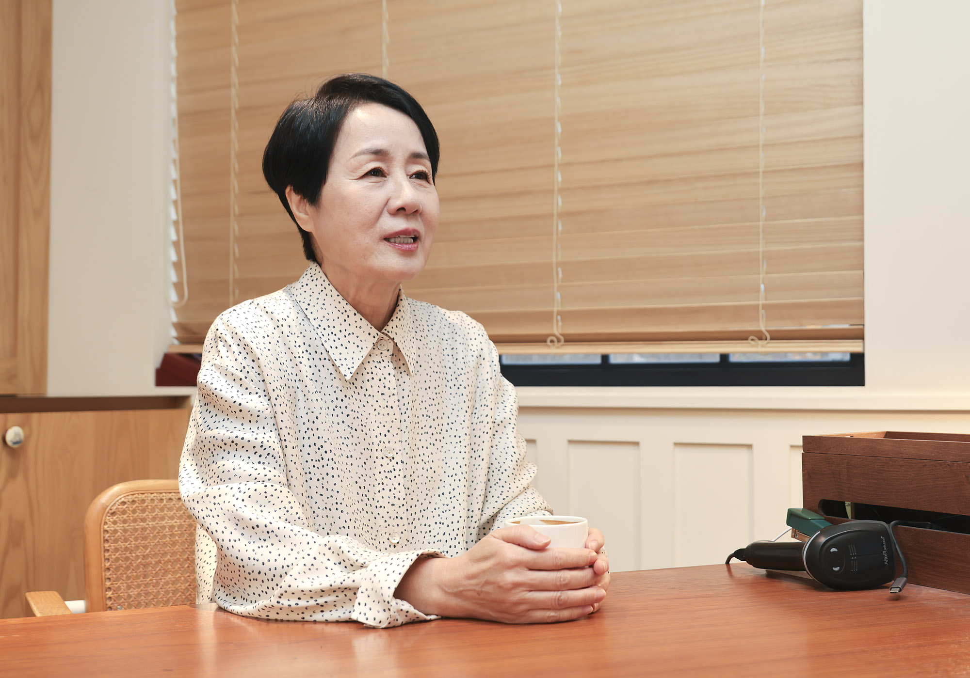 윤여순;윤여정동생;우먼센스;윤여순임원