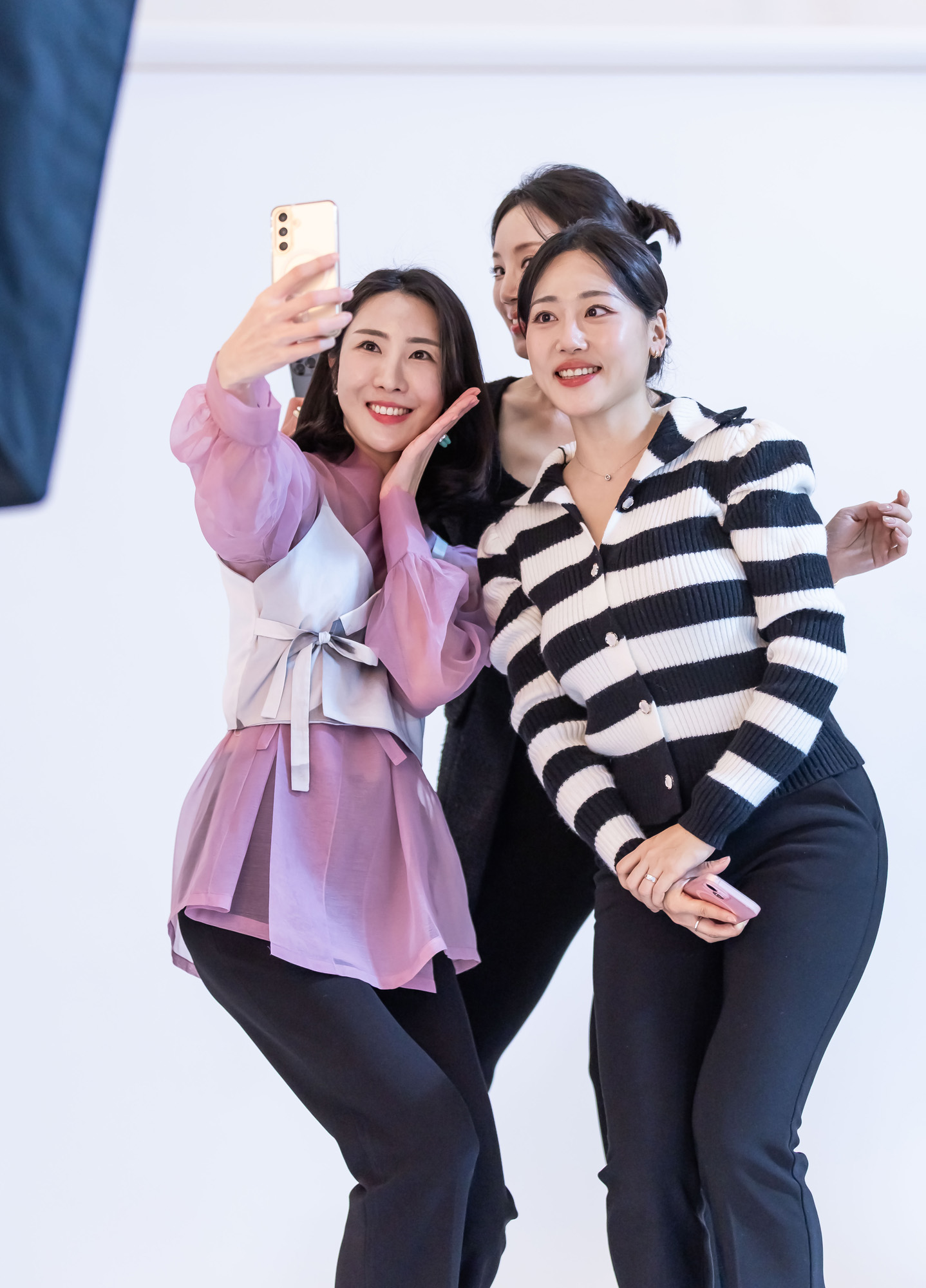 우먼센스;케이퀸;K-QUEEN;케이퀸프로필촬영현장스케치