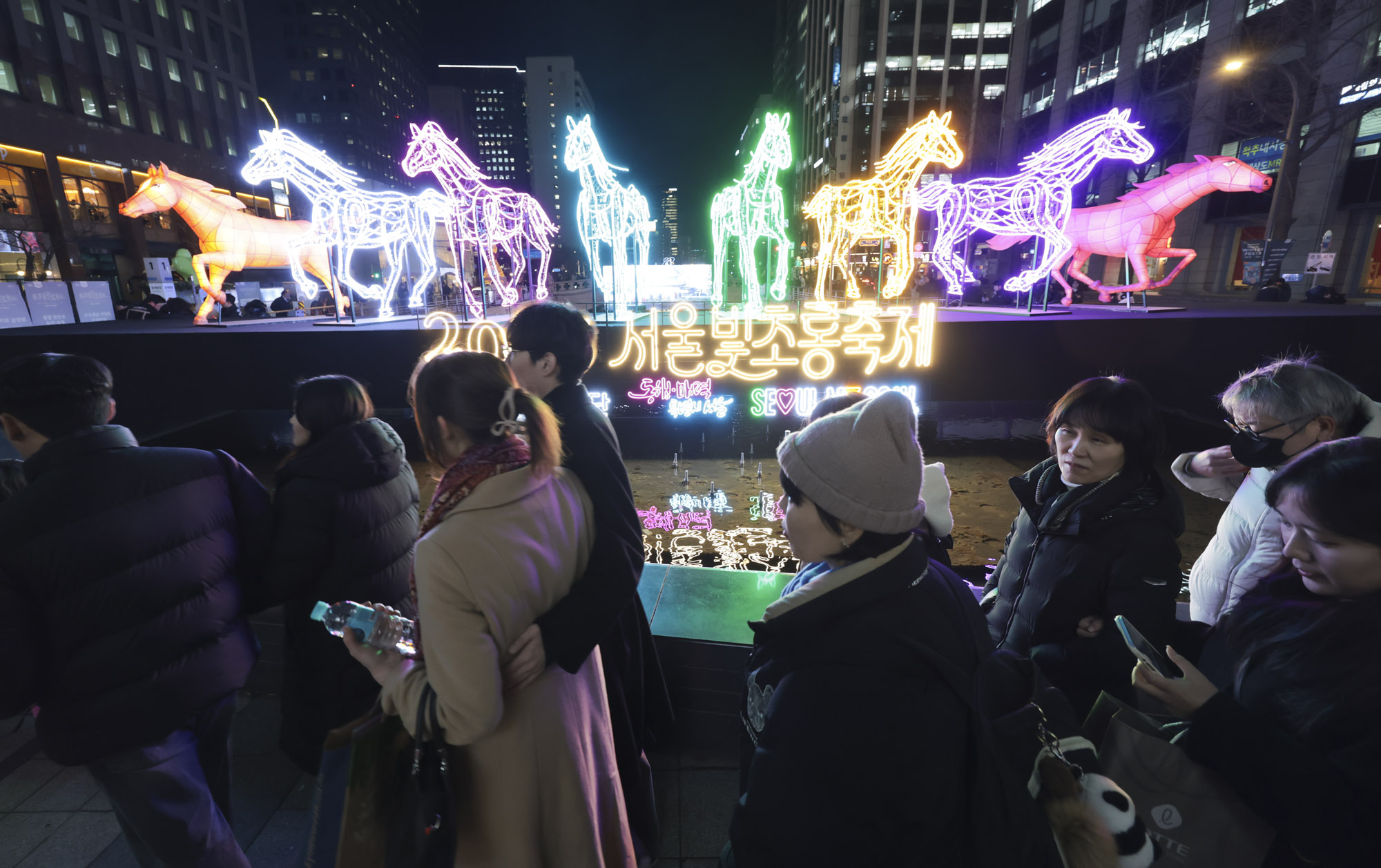 빛초롱축제;서울빛초롱축제;말조각상;말조형물