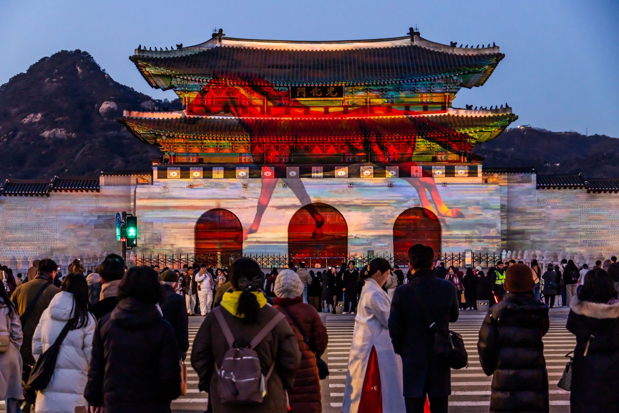 공연;전시;서울빛초롱축제;서울윈터페스타;미디어파사드;광화문외벽미디어파사드