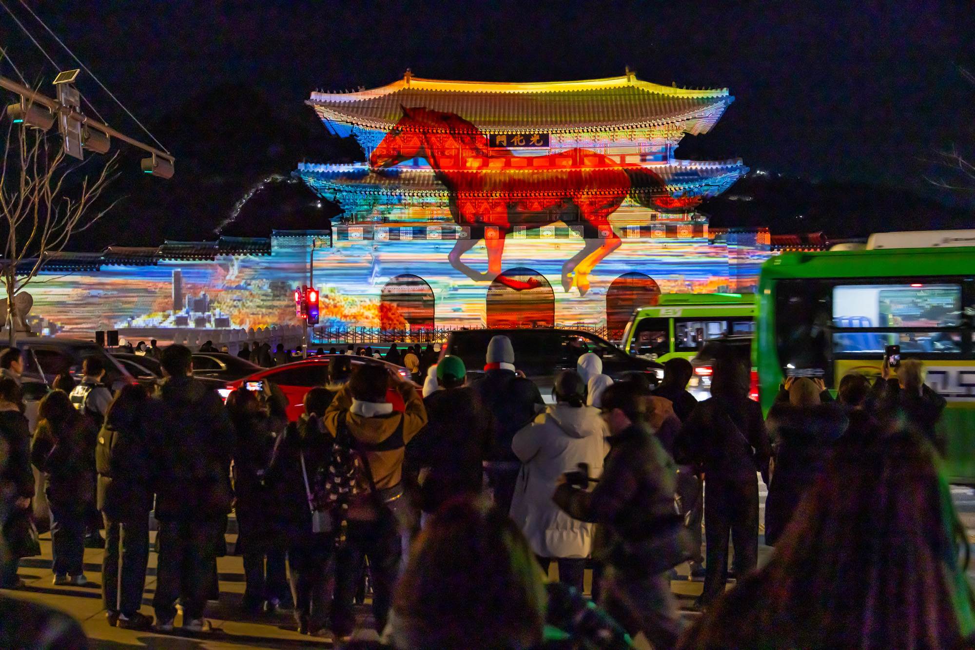 공연;전시;서울빛초롱축제;서울윈터페스타;미디어파사드;광화문외벽미디어파사드
