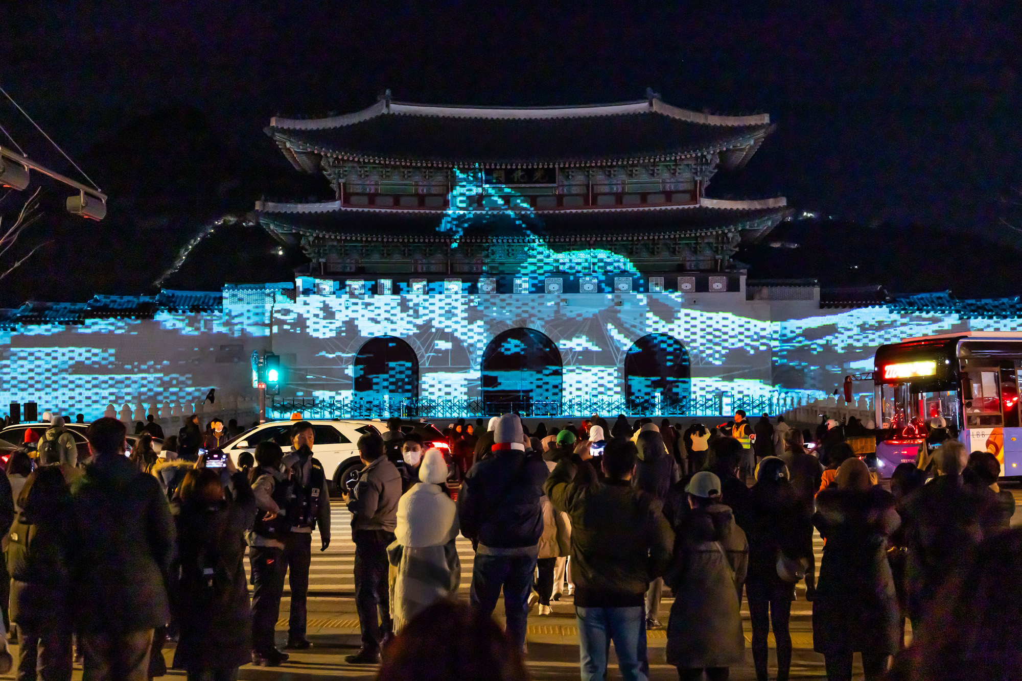 공연;전시;서울빛초롱축제;서울윈터페스타;미디어파사드;광화문외벽미디어파사드