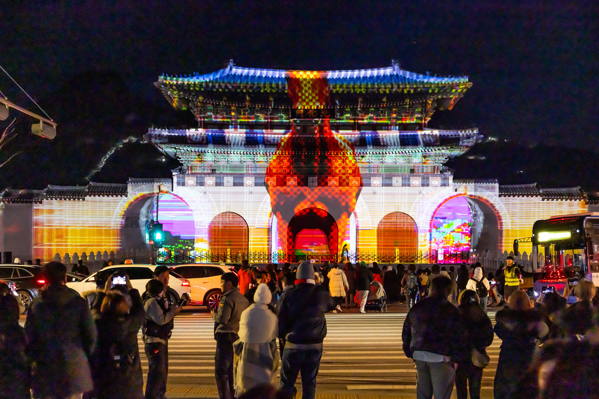 공연;전시;서울빛초롱축제;서울윈터페스타;미디어파사드;광화문외벽미디어파사드