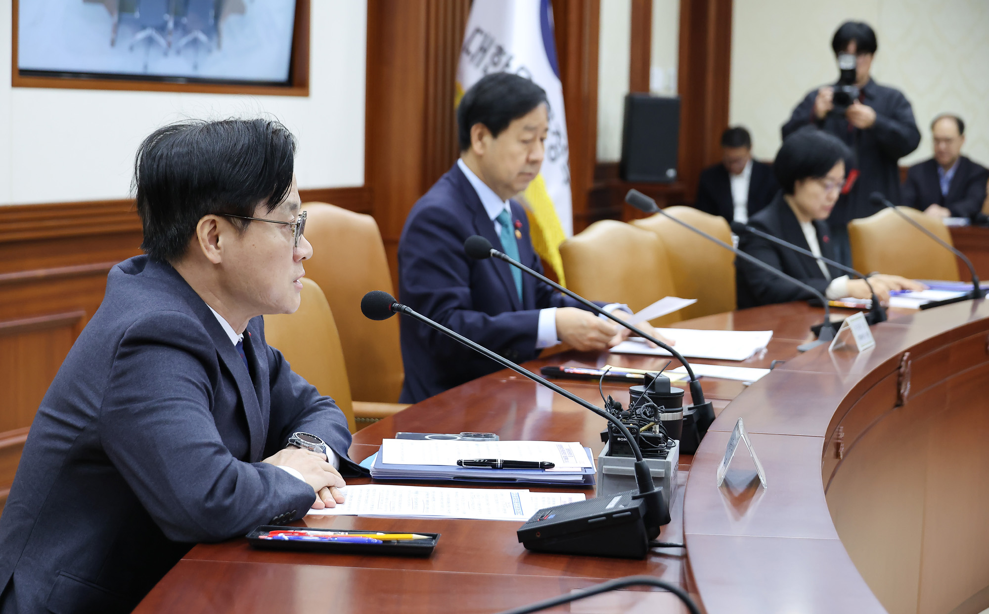 경제관계장관회의;산업경쟁력강화 관계장관;김정관