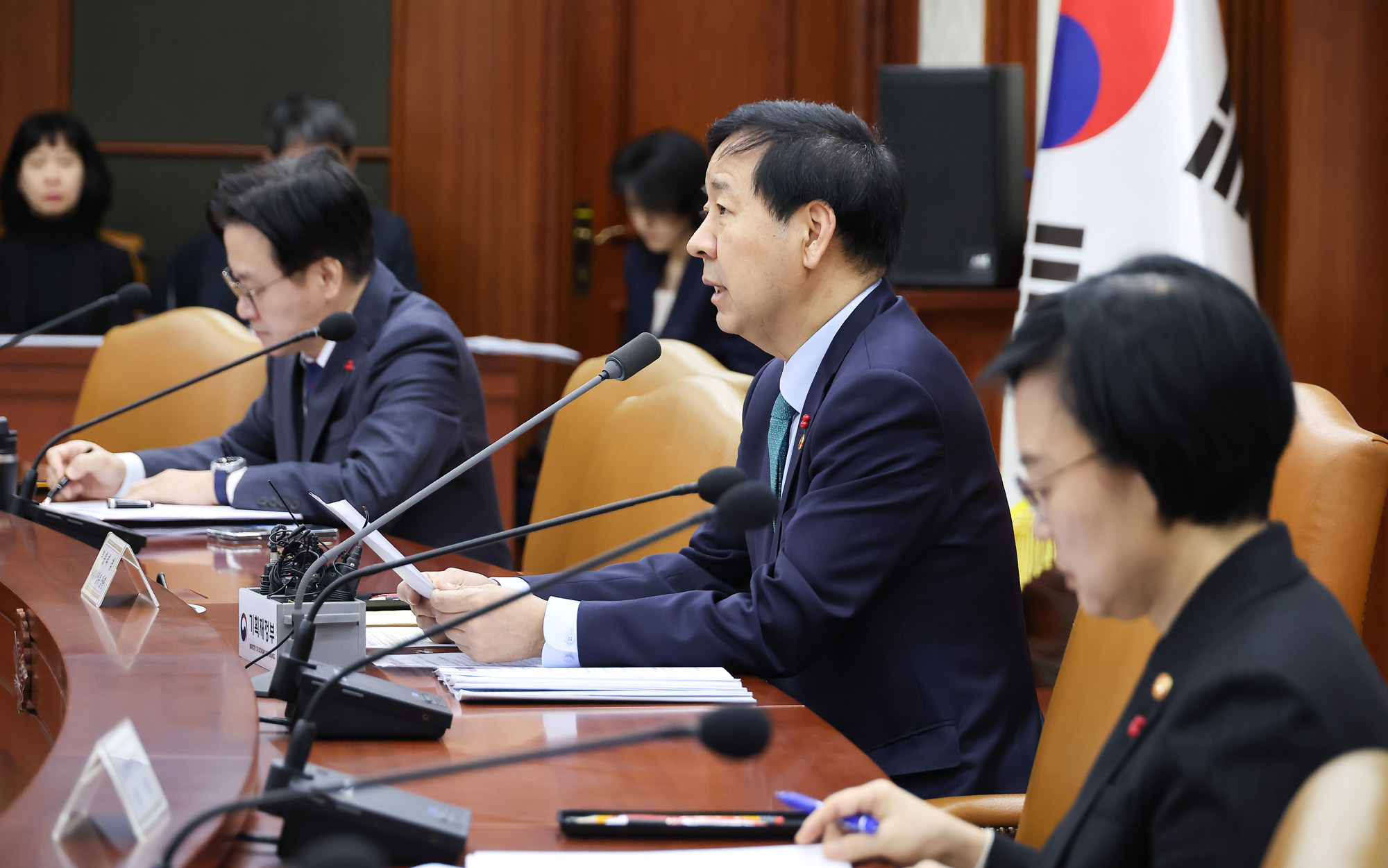 경제관계장관회의;산업경쟁력강화 관계장관;구윤철