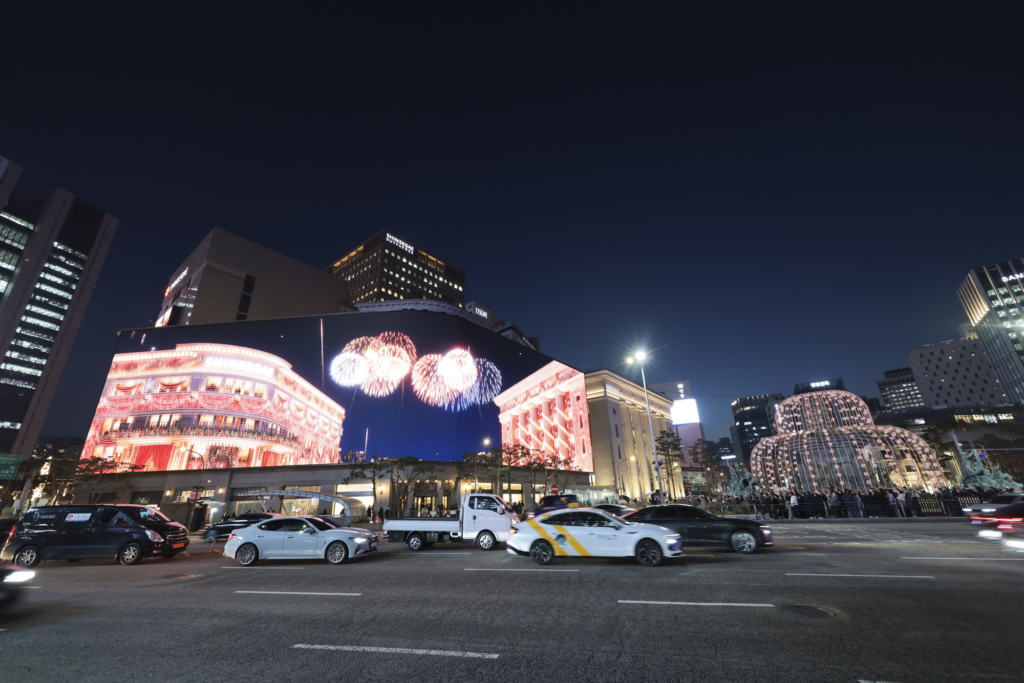 신세계스퀘어;파사드;신세계백화점