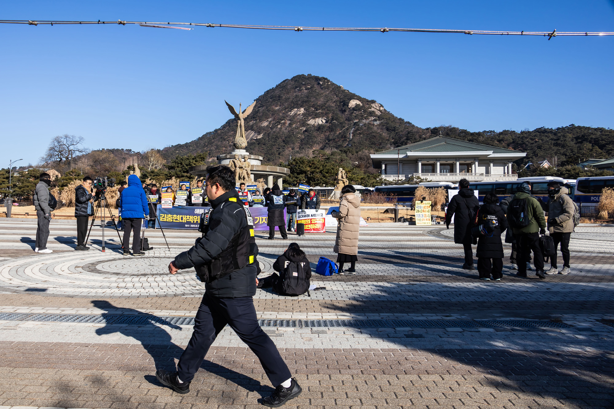 사회;세태;집회;시위;1인시위;청와대;이재명대통령청와대복귀;청와대앞집회스케치;청와대앞1인시위
