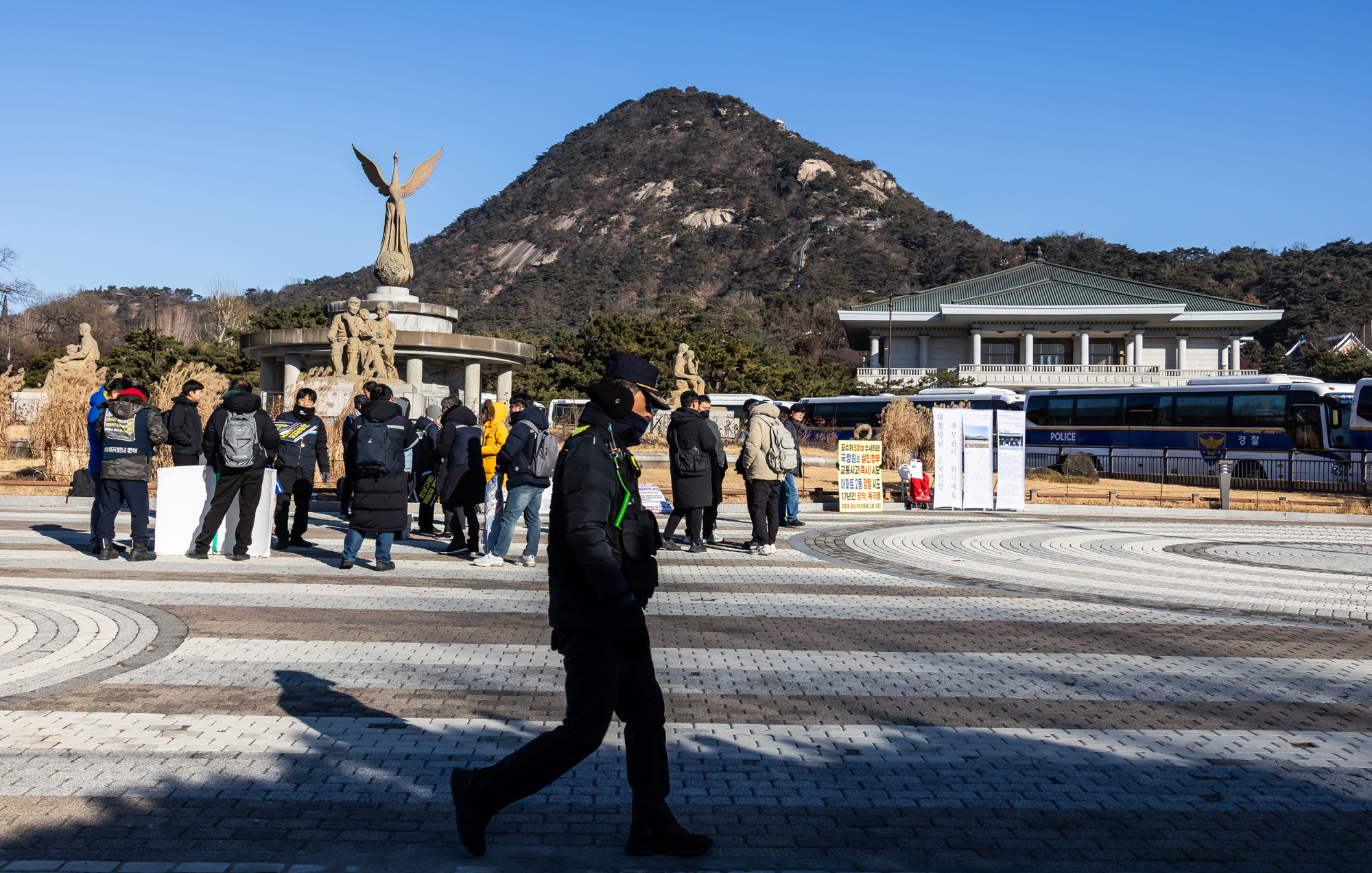 사회;세태;집회;시위;1인시위;청와대;이재명대통령청와대복귀;청와대앞집회스케치;청와대앞1인시위