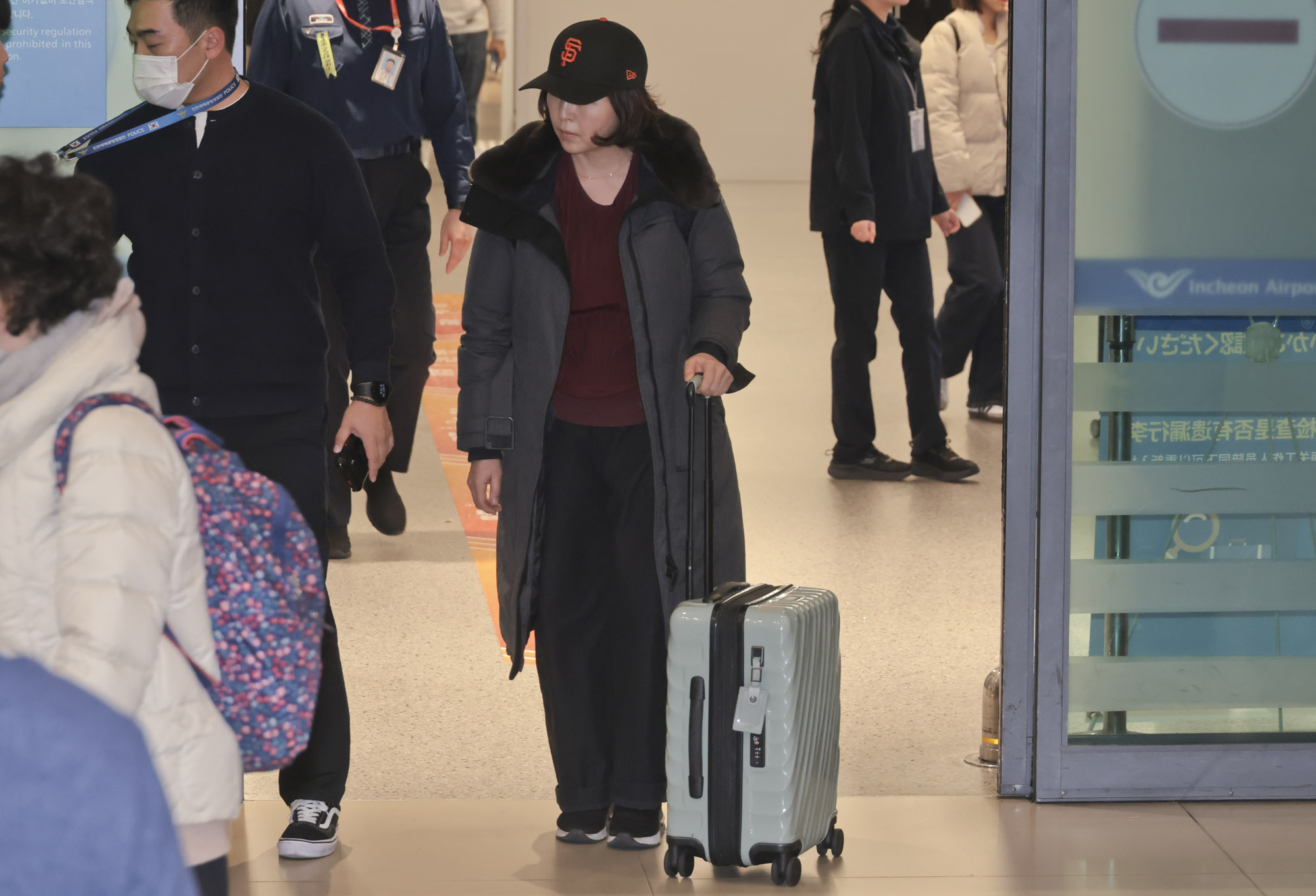 김경;김경서울시의원;김경1억원;김경강선우;김경공천헌금;김경입국;김경귀국