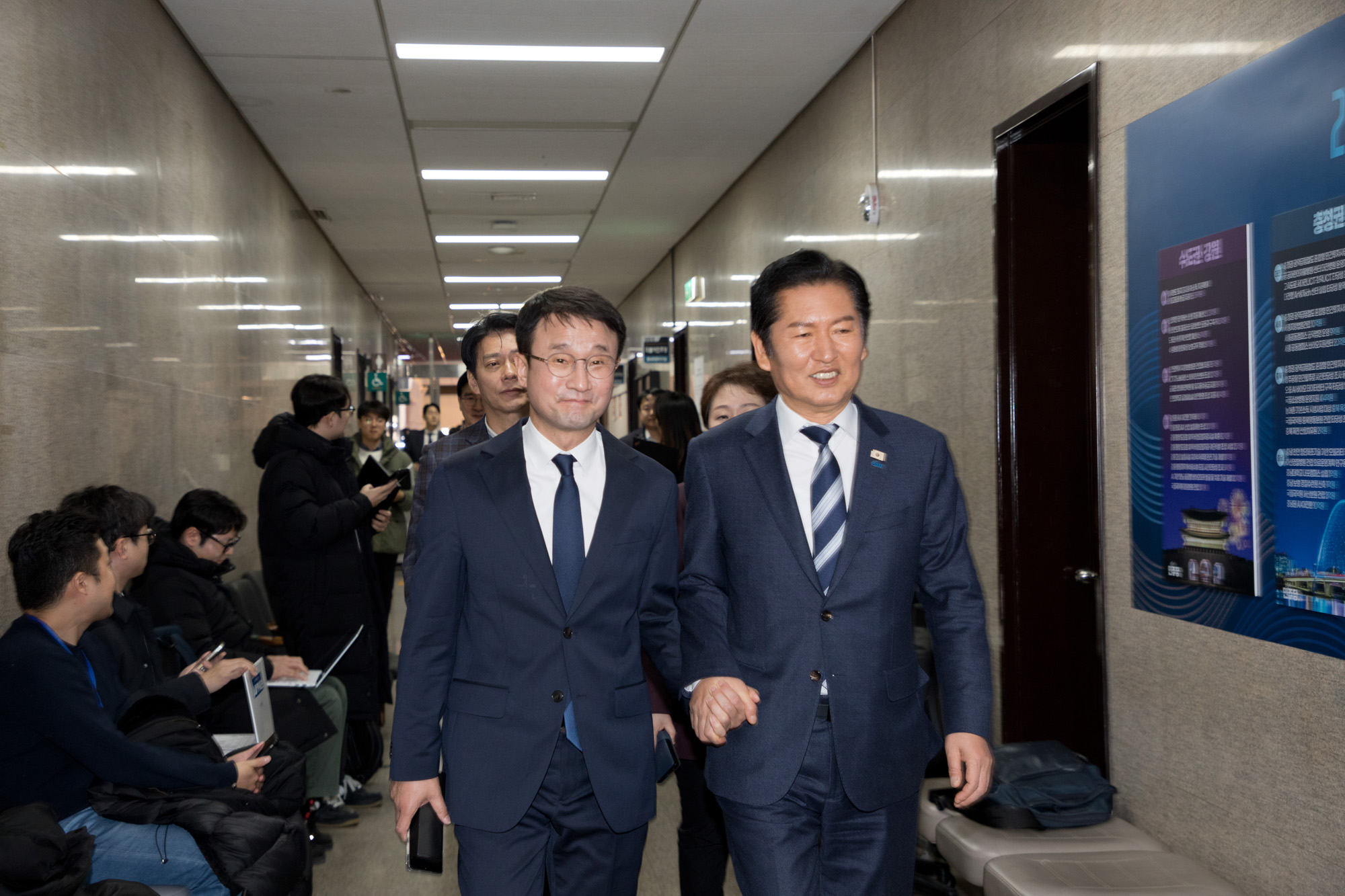 정치;정당;더불어민주당;의원총회;원내대표