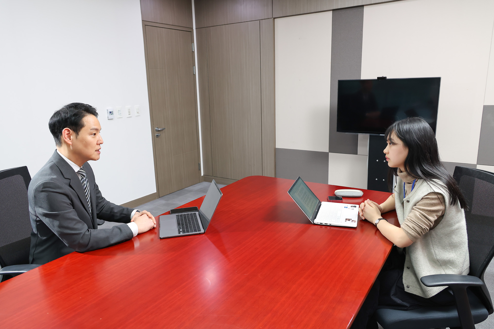 김한규;민주당;원내정책수석부대표;국회의원;의원회관