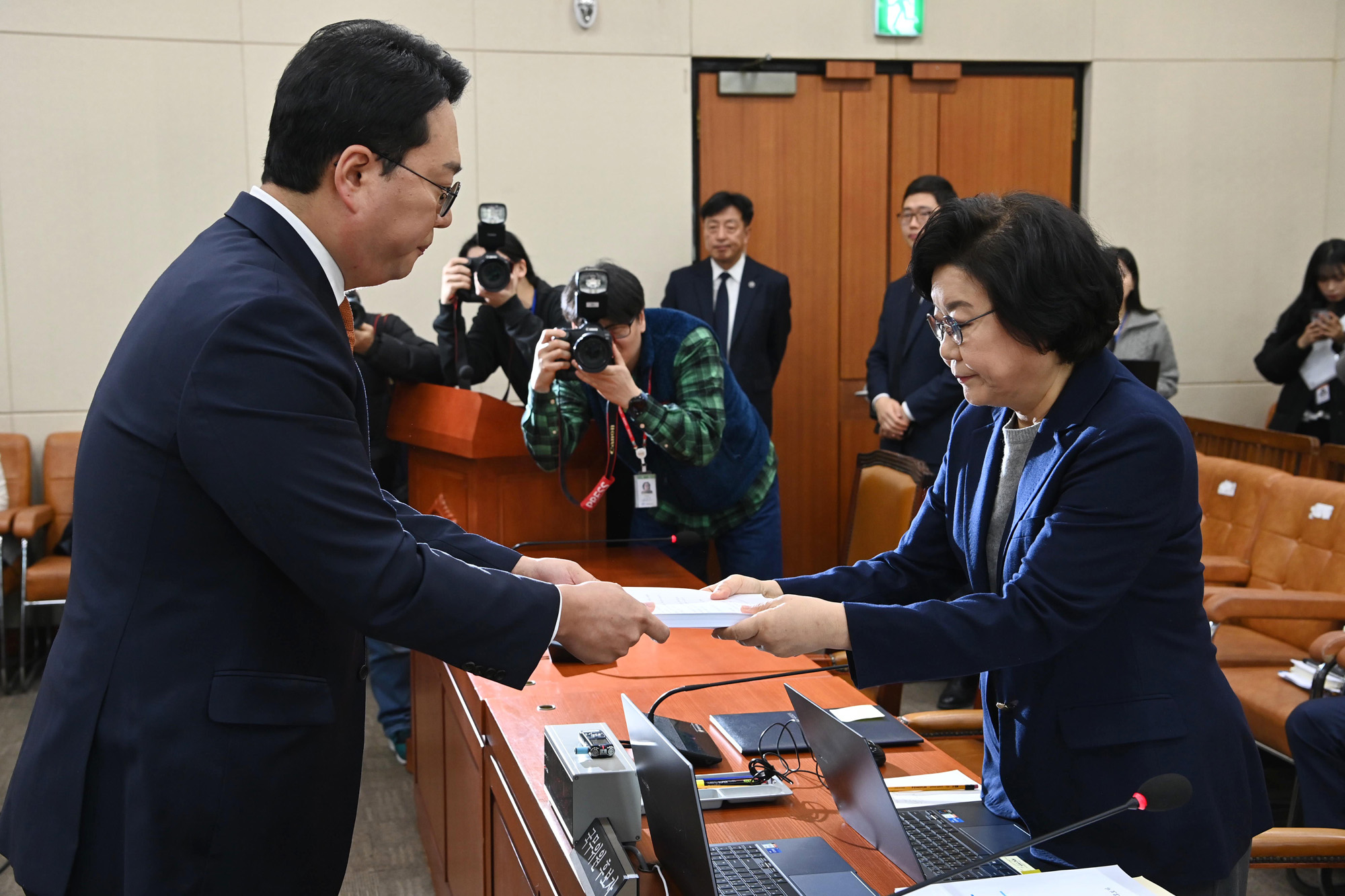 정치;국회;재경위;인사청문회;이혜훈