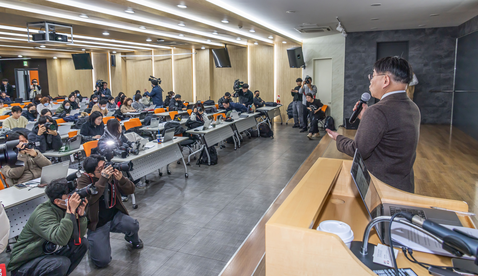 연예;사회;인물;민희진;민희진기자회견;민희진전어도어대표;뉴진스탬퍼링;뉴진스민희진;하이브민희진