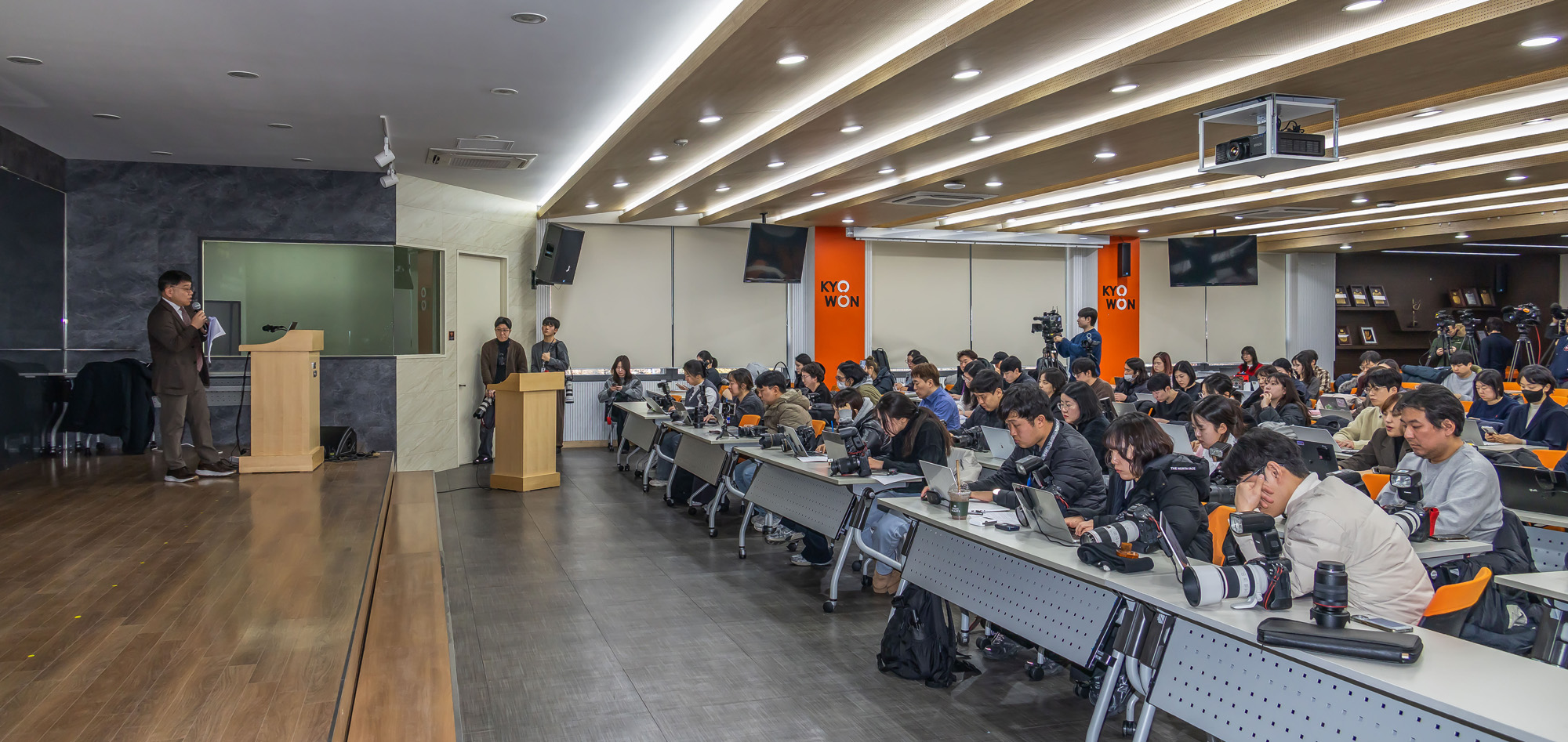 연예;사회;인물;민희진;민희진기자회견;민희진전어도어대표;뉴진스탬퍼링;뉴진스민희진;하이브민희진