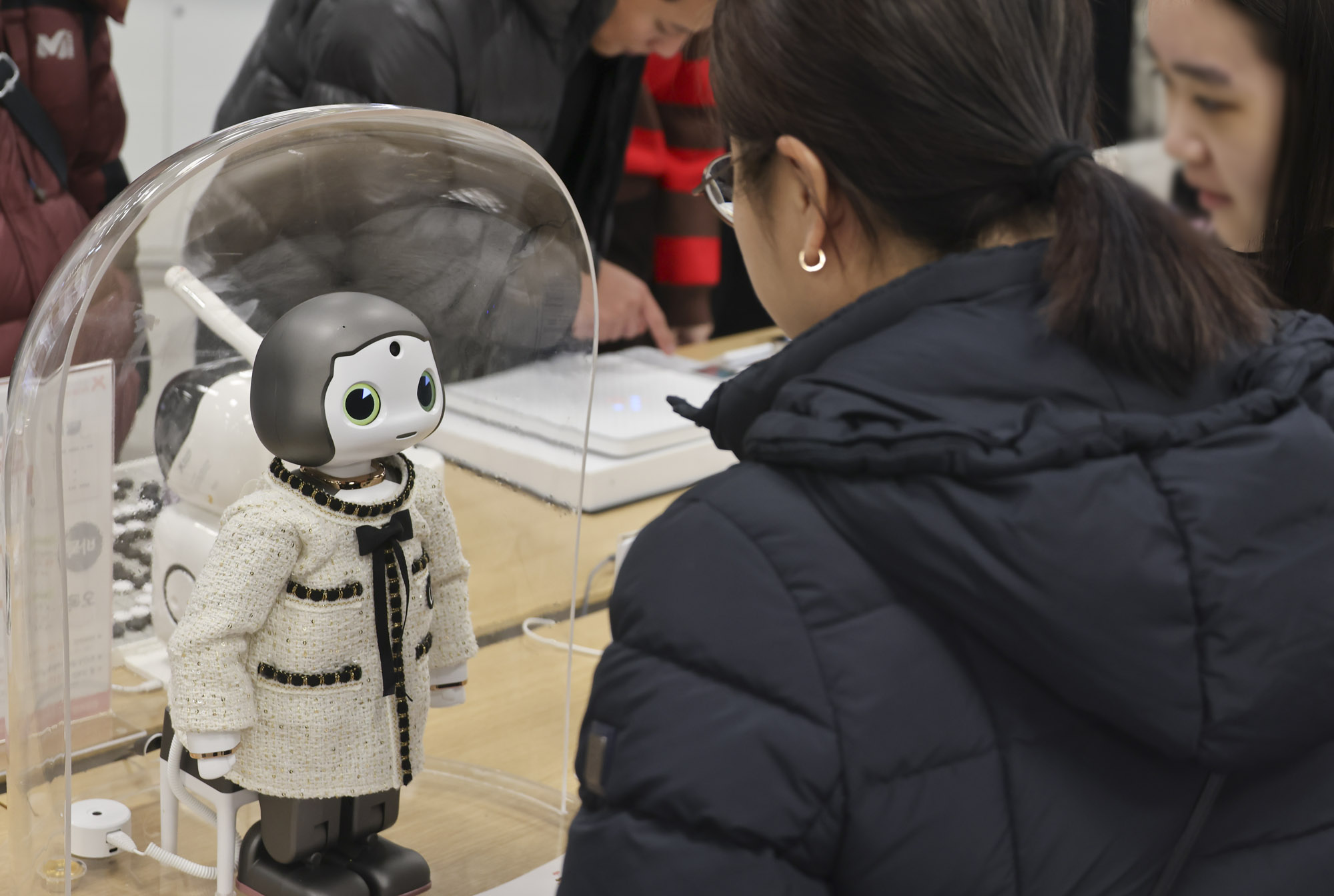 휴머노이드;로봇;로봇매장