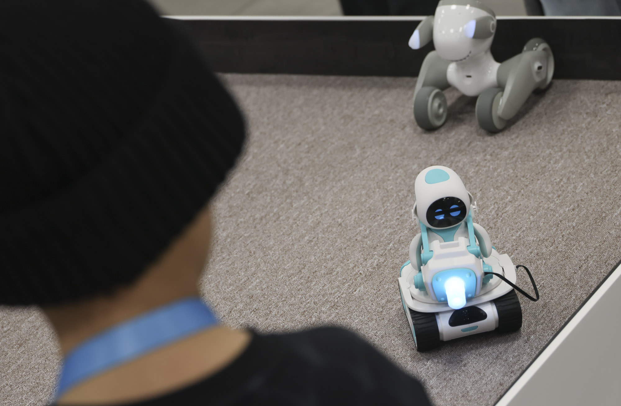 휴머노이드;로봇;로봇매장