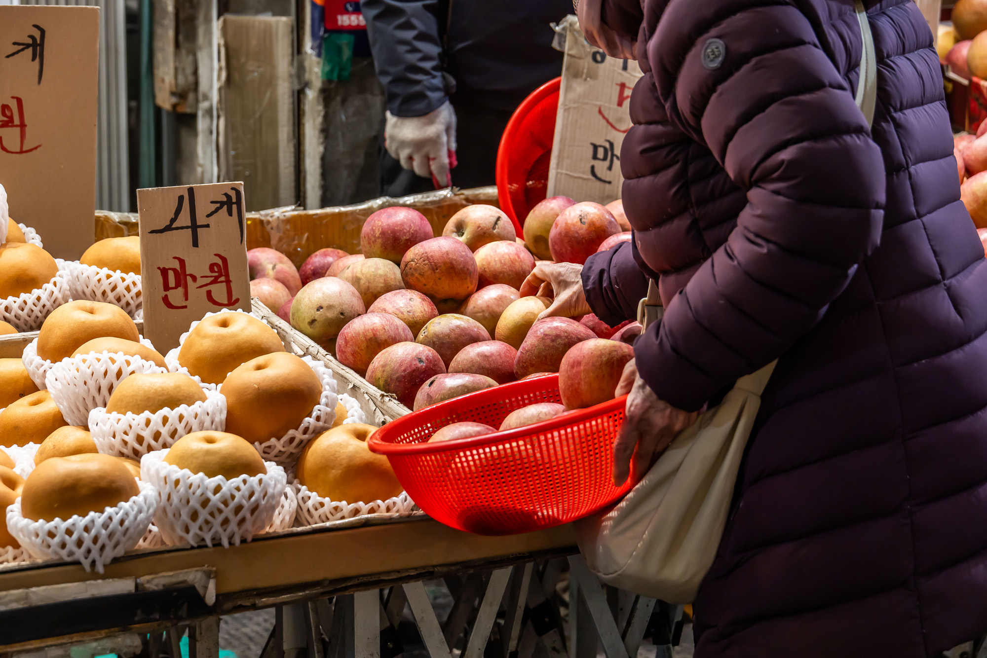 사회;세태;명절;명절스케치;설날;설전통시장스케치;청량리전통시장;설제수용품구매;설명절;설장보기