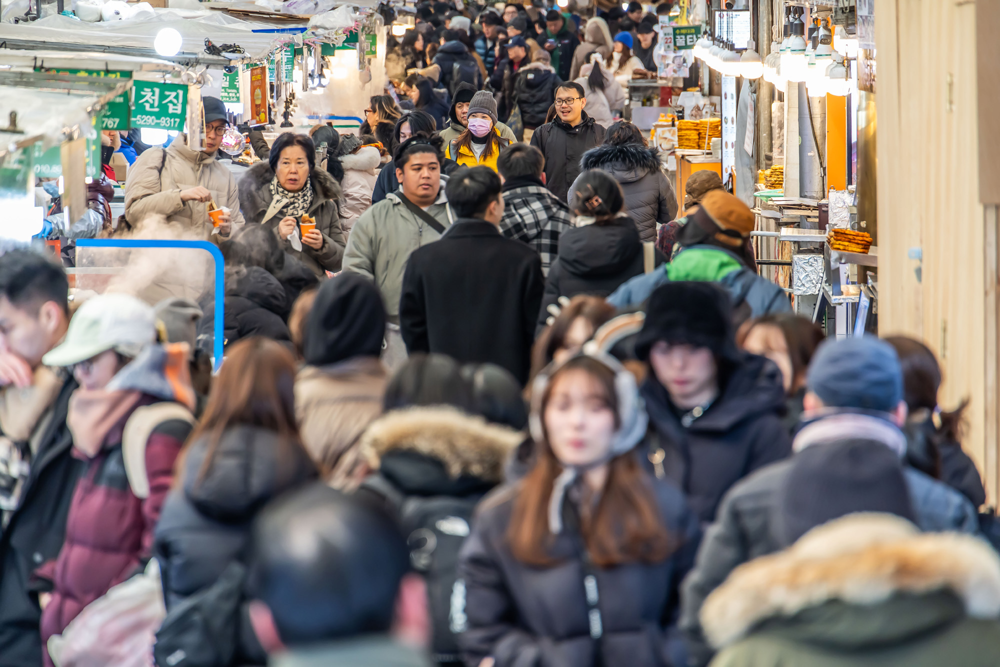 사회;세태;명절;명절스케치;설날;설전통시장스케치;광장시장;설제수용품구매;설명절;설장보기