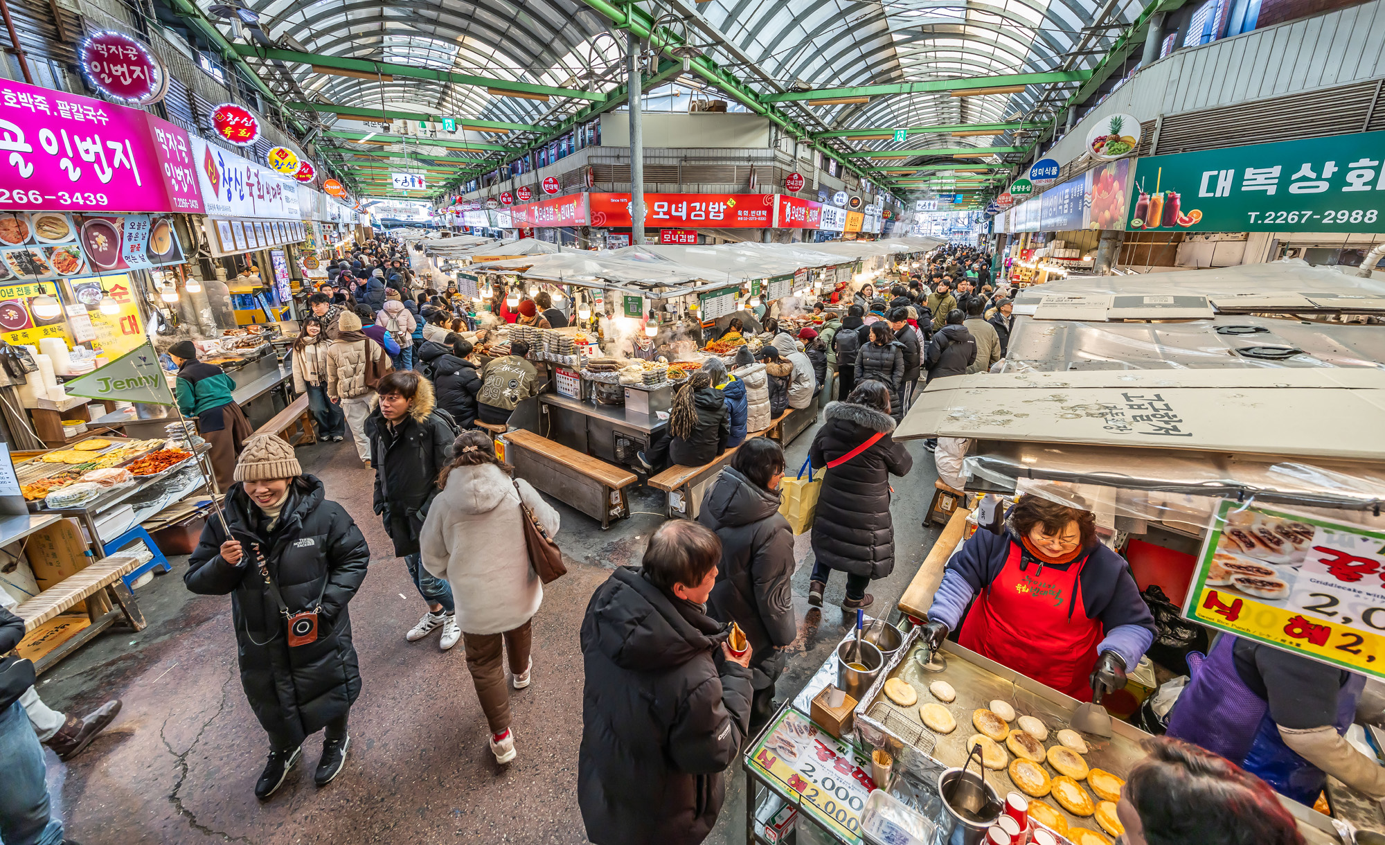 사회;세태;명절;명절스케치;설날;설전통시장스케치;광장시장;설제수용품구매;설명절;설장보기