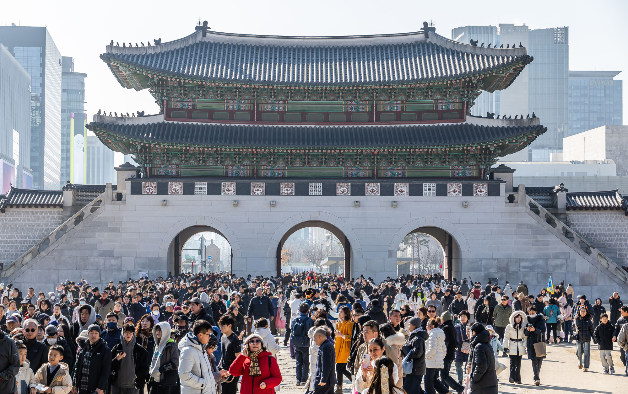 사회;세태;경복궁;설연휴경복궁무료개방;설연휴인파스케치;경복궁관람객인파스케치