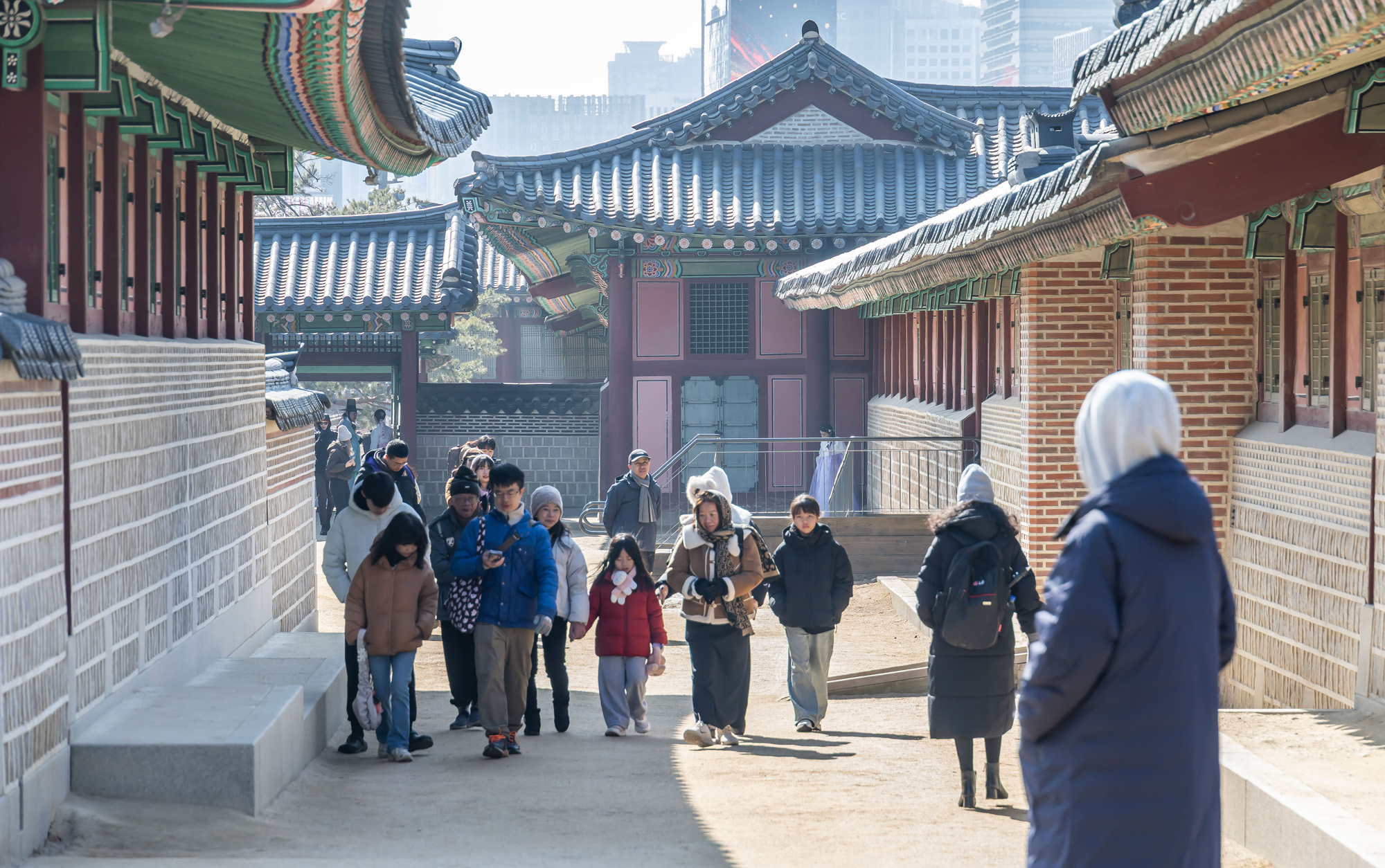 사회;세태;경복궁;설연휴경복궁무료개방;설연휴인파스케치;경복궁관람객인파스케치