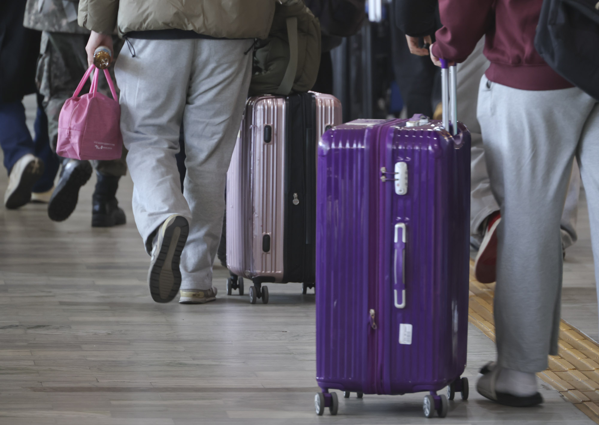 설연휴;귀경객;귀경길;고속버스터미널