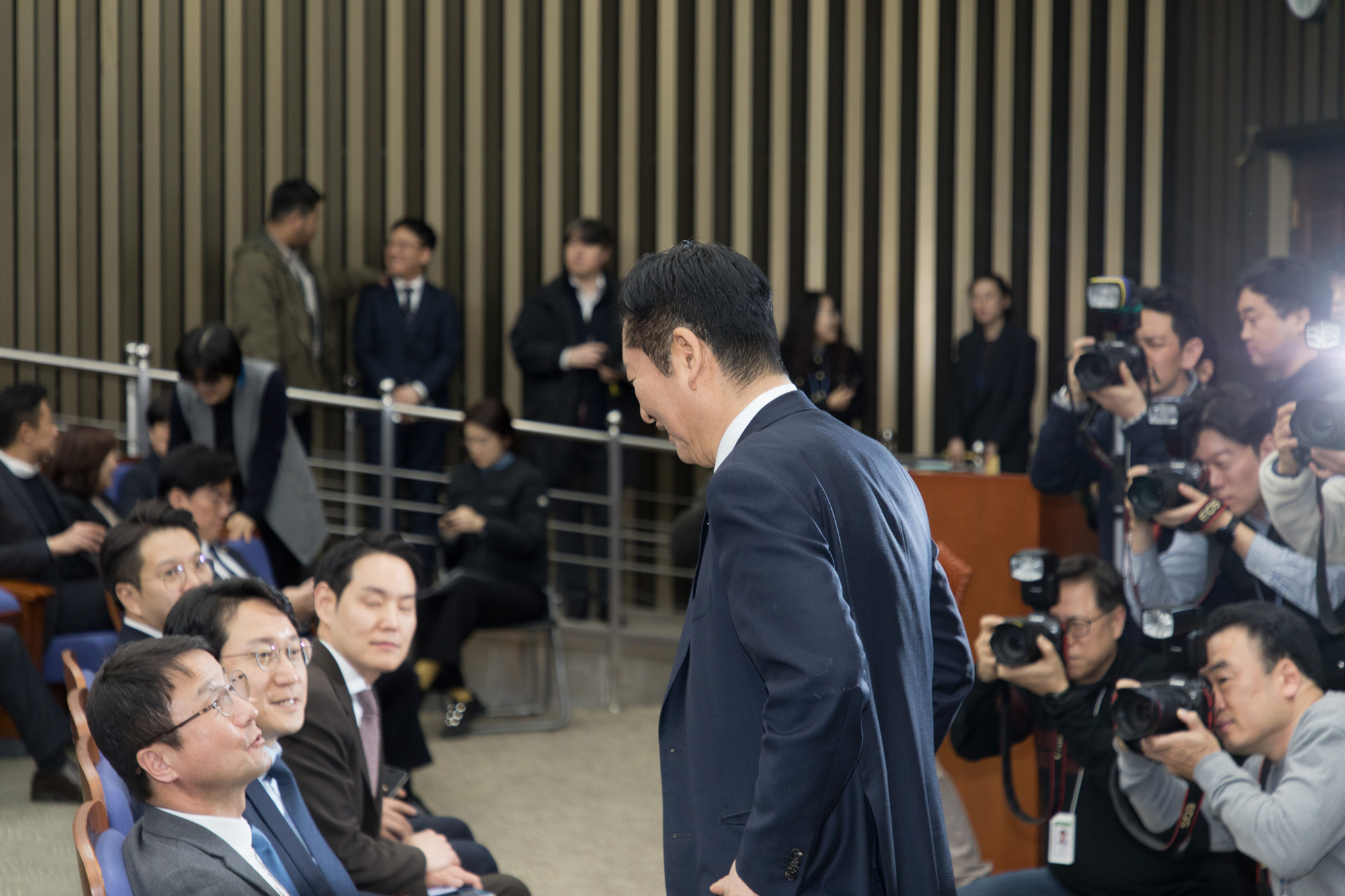 정치;정당;더불어민주당;의원총회