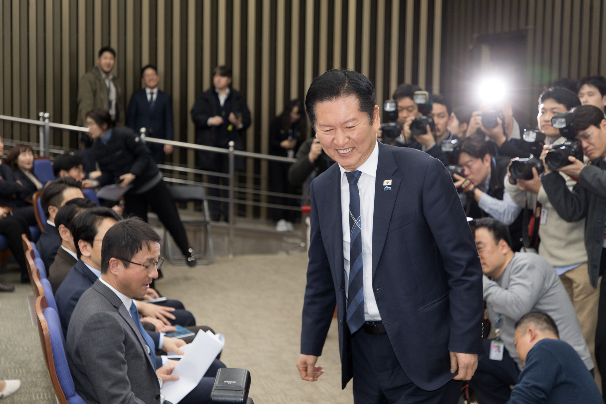 정치;정당;더불어민주당;의원총회